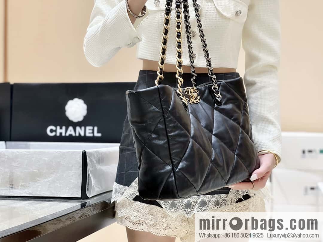 CHANEL 22k autumn and winter high-end ready-to-wear series shopping bag 19 horizontal shopping bag AS3660