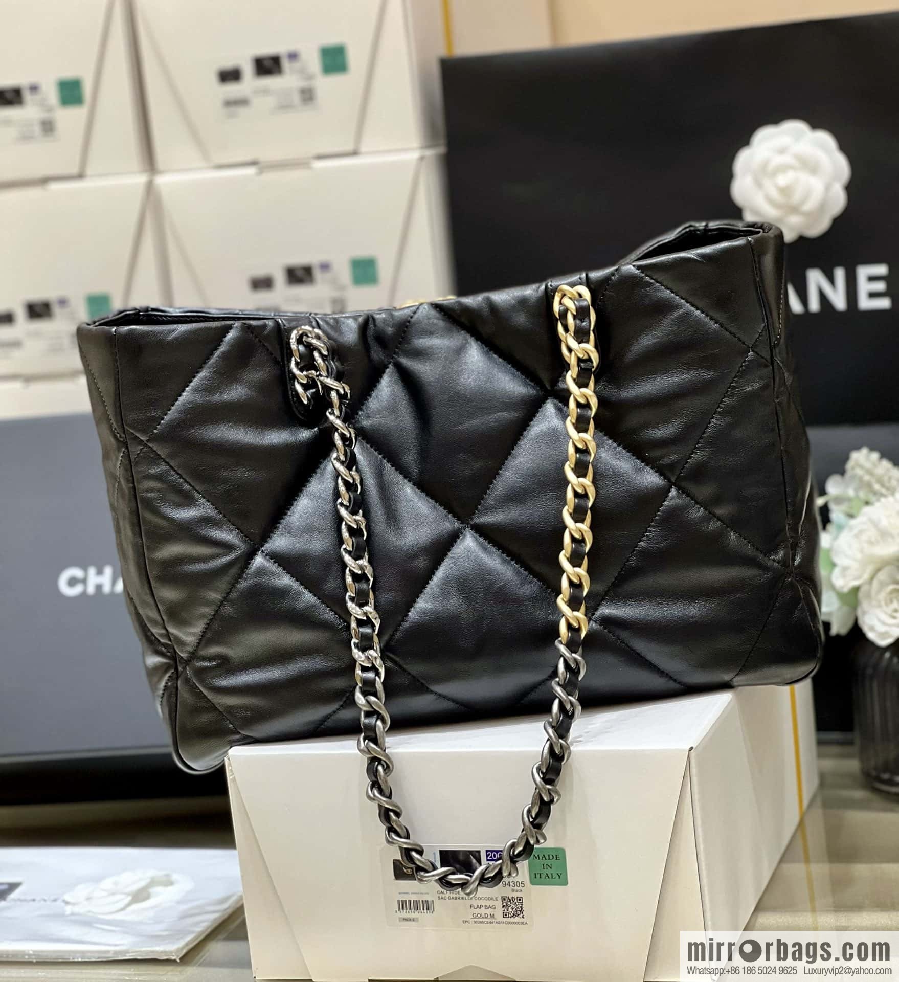 CHANEL 22k autumn and winter high-end ready-to-wear series shopping bag 19 horizontal shopping bag AS3660
