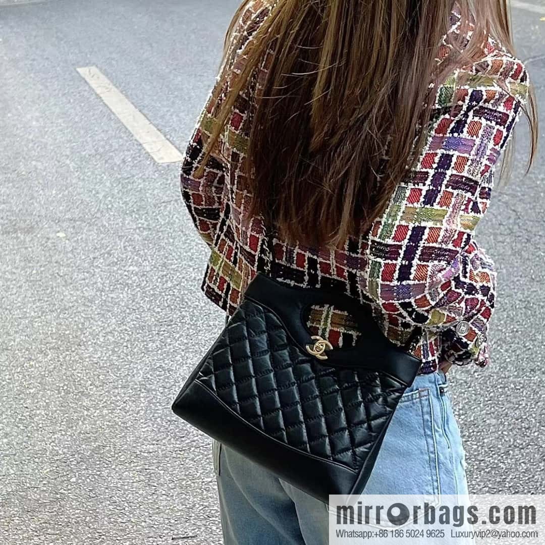 CHANEL 23A Superior Handicraft Series 31bag mini AS4133