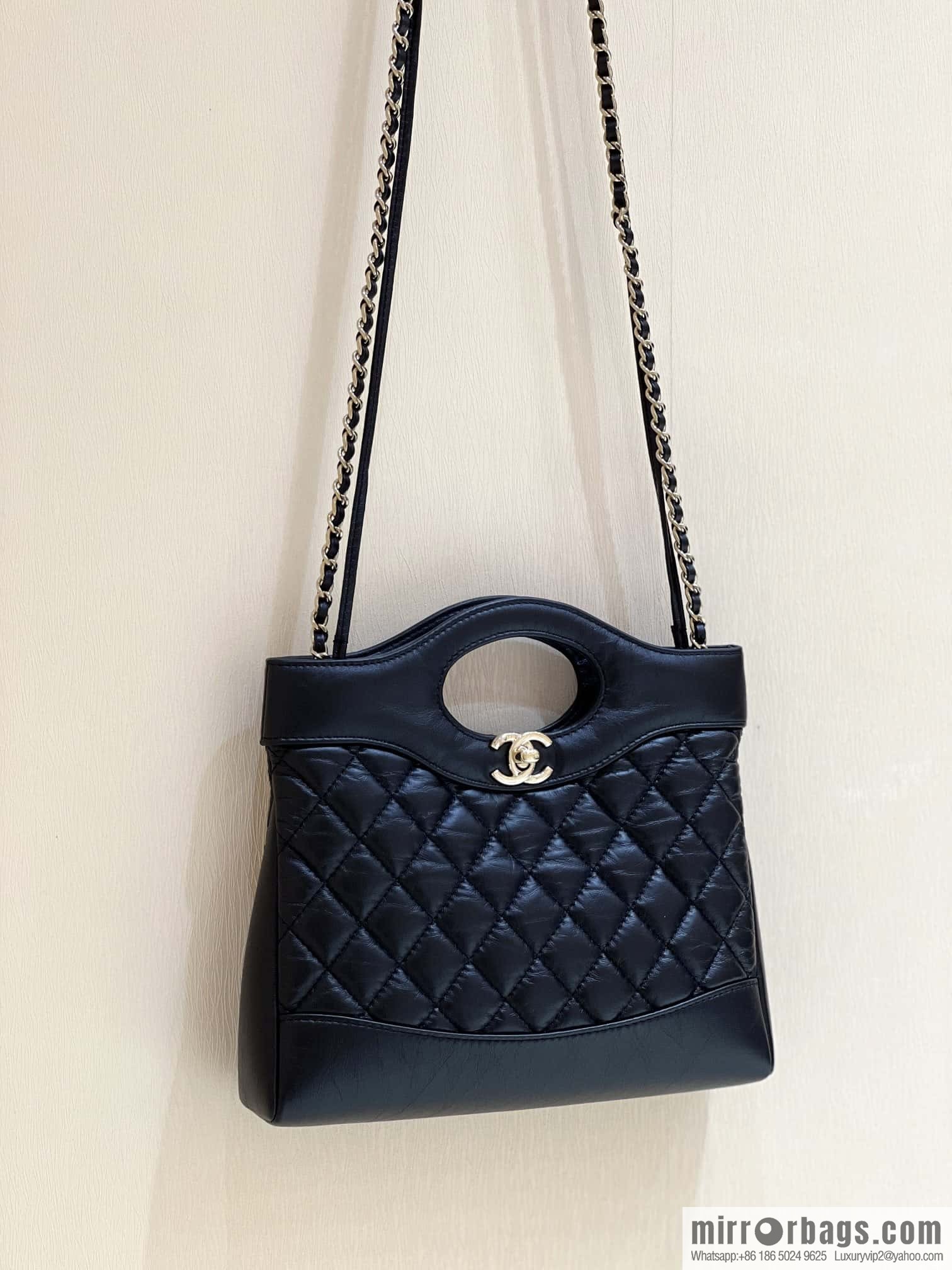 CHANEL 23A Superior Handicraft Series 31bag mini AS4133