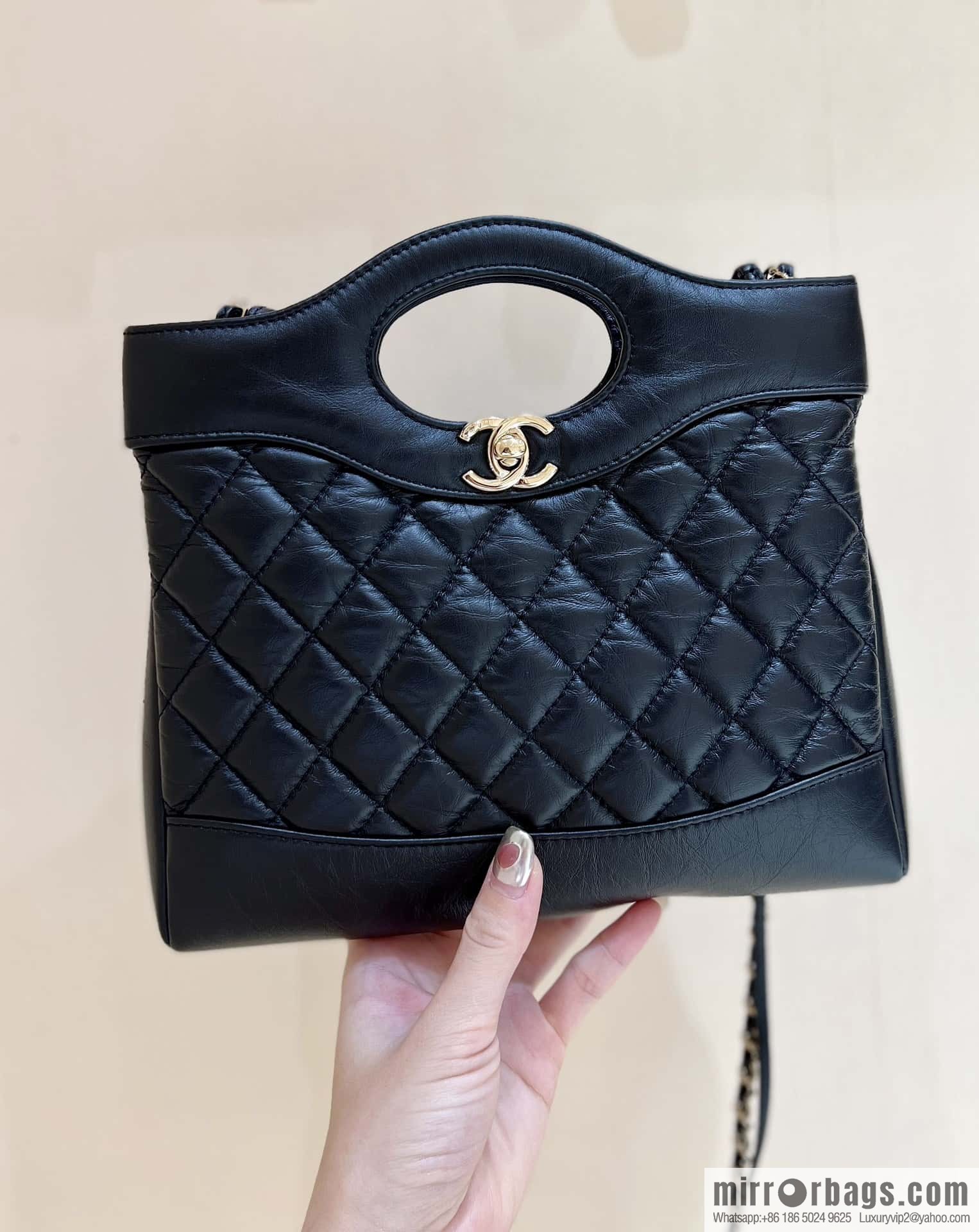CHANEL 23A Superior Handicraft Series 31bag mini AS4133