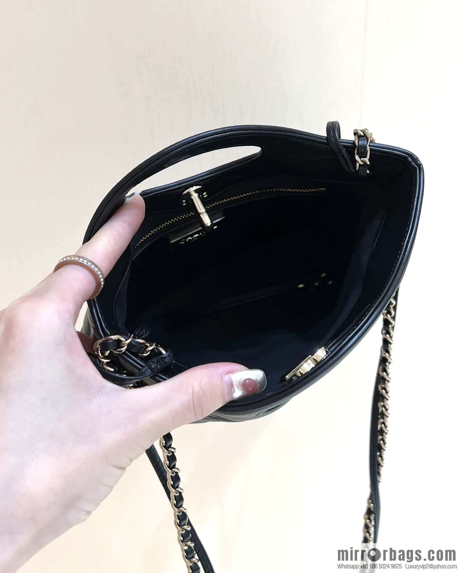 CHANEL 23A Superior Handicraft Series 31bag mini AS4133
