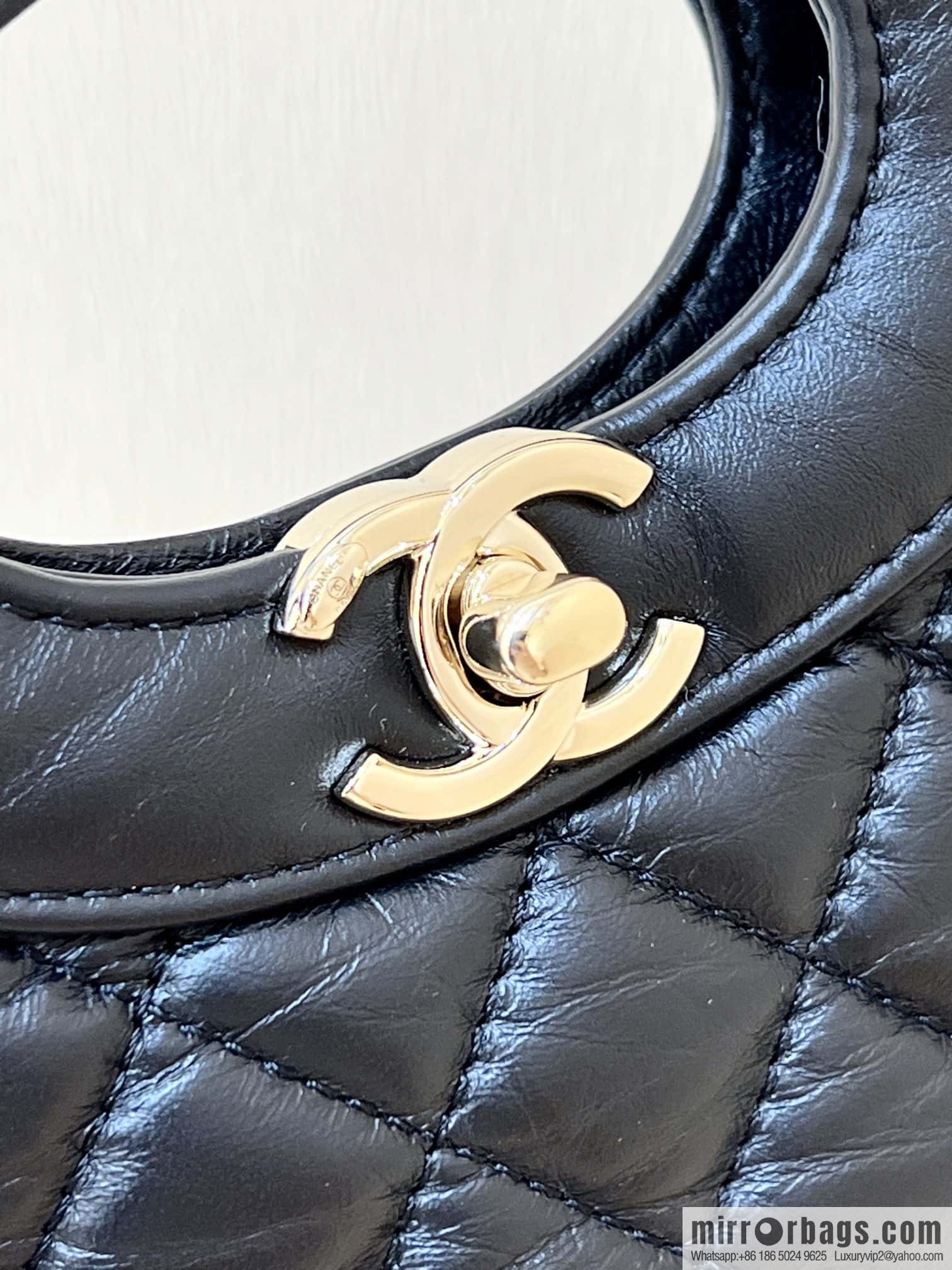 CHANEL 23A Superior Handicraft Series 31bag mini AS4133