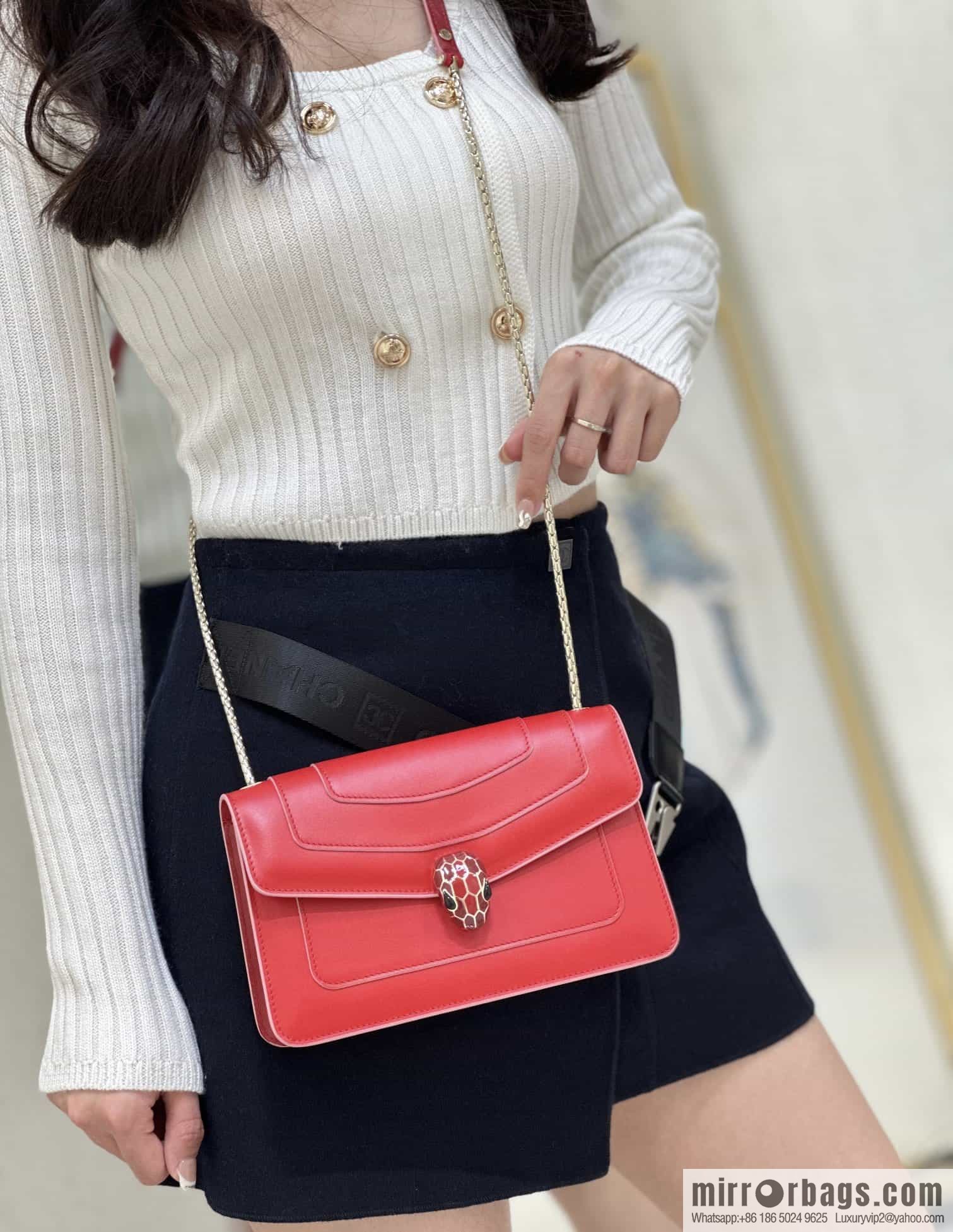 𝘽𝙑𝙇𝙂𝘼𝙍𝙄𝙎𝙀𝙍𝙋𝙀𝙉𝙏𝙄𝙁𝙊𝙍𝙀𝙑𝙀𝙍 counter hot-selling series Serpenti Forever exquisite crossbody bag Model: 38102
