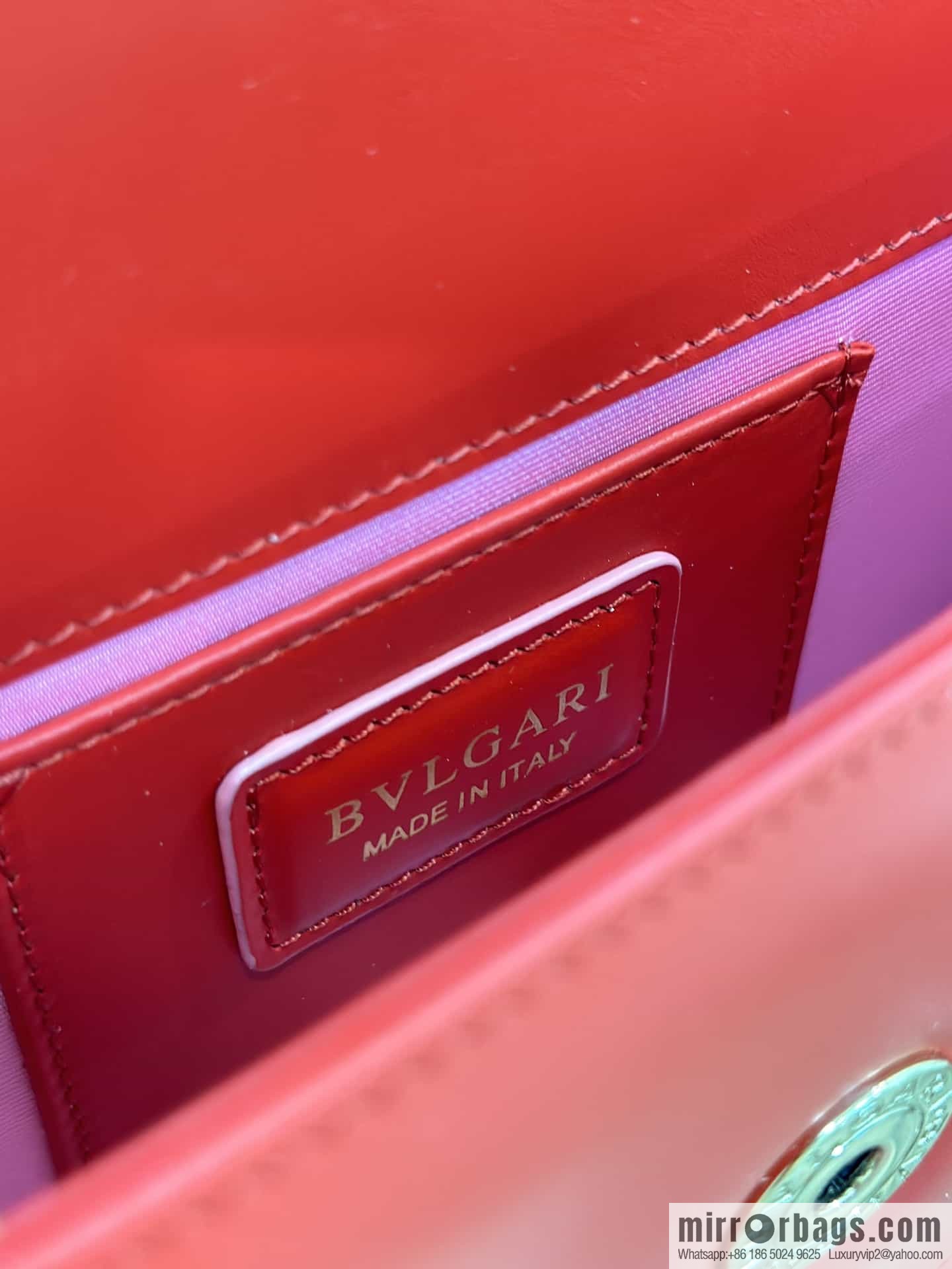 𝘽𝙑𝙇𝙂𝘼𝙍𝙄𝙎𝙀𝙍𝙋𝙀𝙉𝙏𝙄𝙁𝙊𝙍𝙀𝙑𝙀𝙍 counter hot-selling series Serpenti Forever exquisite crossbody bag Model: 38102