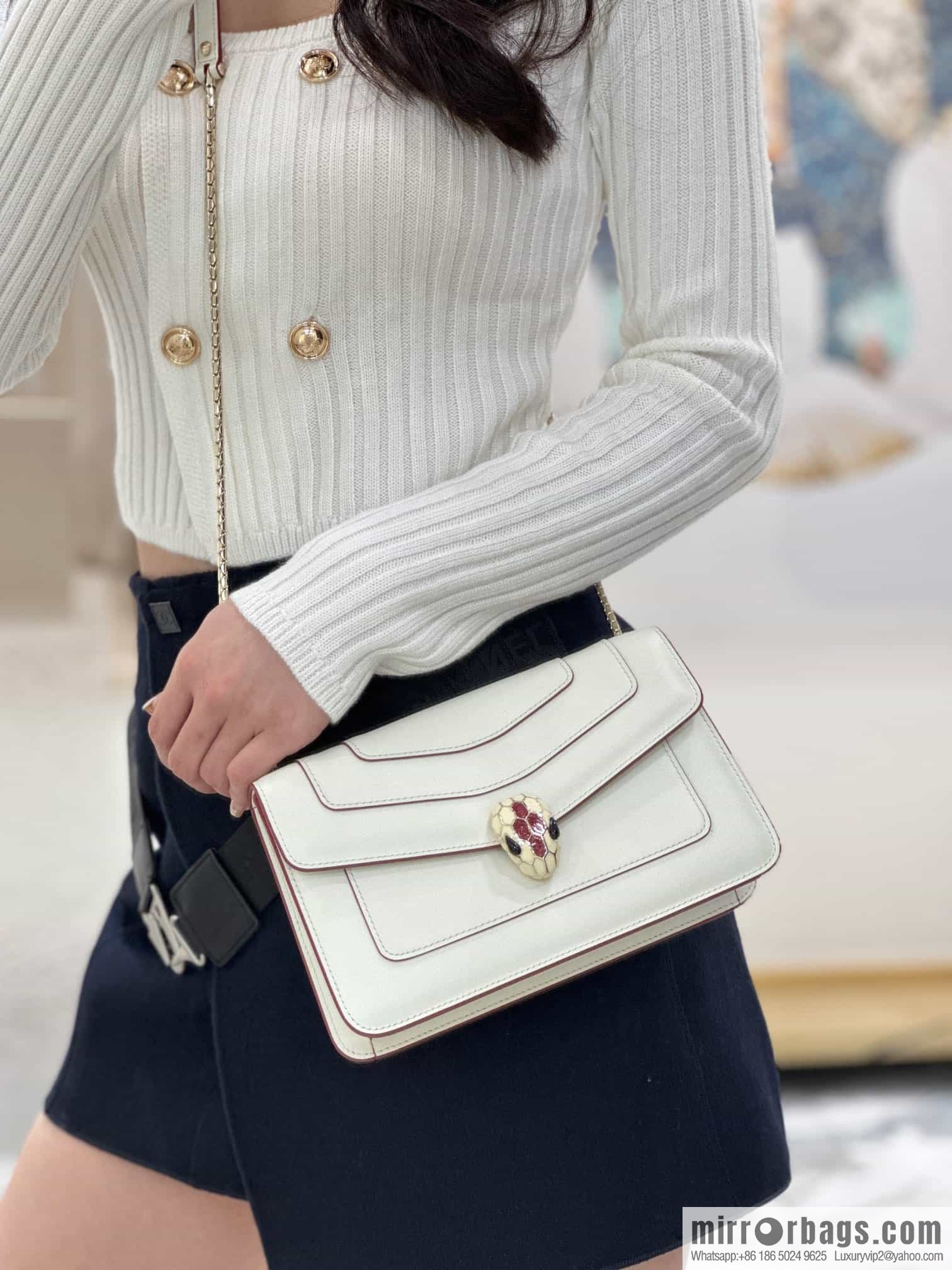 𝘽𝙑𝙇𝙂𝘼𝙍𝙄𝙎𝙀𝙍𝙋𝙀𝙉𝙏𝙄𝙁𝙊𝙍𝙀𝙑𝙀𝙍 counter hot-selling series Serpenti Forever exquisite crossbody bag Model: 38102
