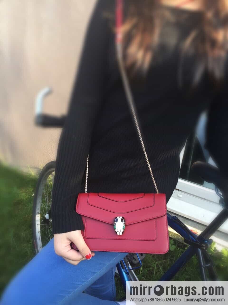 𝘽𝙑𝙇𝙂𝘼𝙍𝙄𝙎𝙀𝙍𝙋𝙀𝙉𝙏𝙄𝙁𝙊𝙍𝙀𝙑𝙀𝙍 counter hot-selling series Serpenti Forever exquisite crossbody bag Model: 38102
