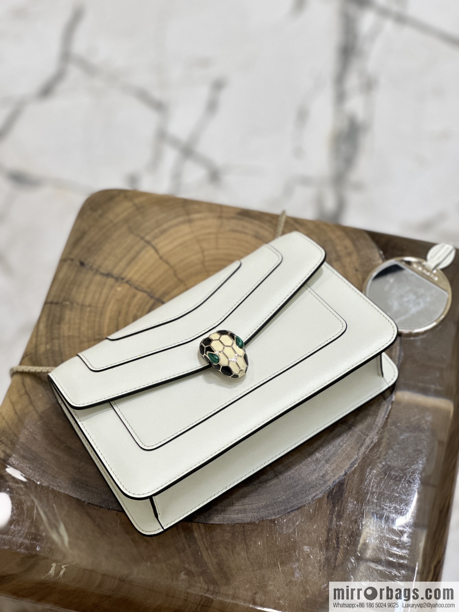 𝘽𝙑𝙇𝙂𝘼𝙍𝙄𝙎𝙀𝙍𝙋𝙀𝙉𝙏𝙄𝙁𝙊𝙍𝙀𝙑𝙀𝙍 counter hot-selling series Serpenti Forever exquisite crossbody bag Model: 38102