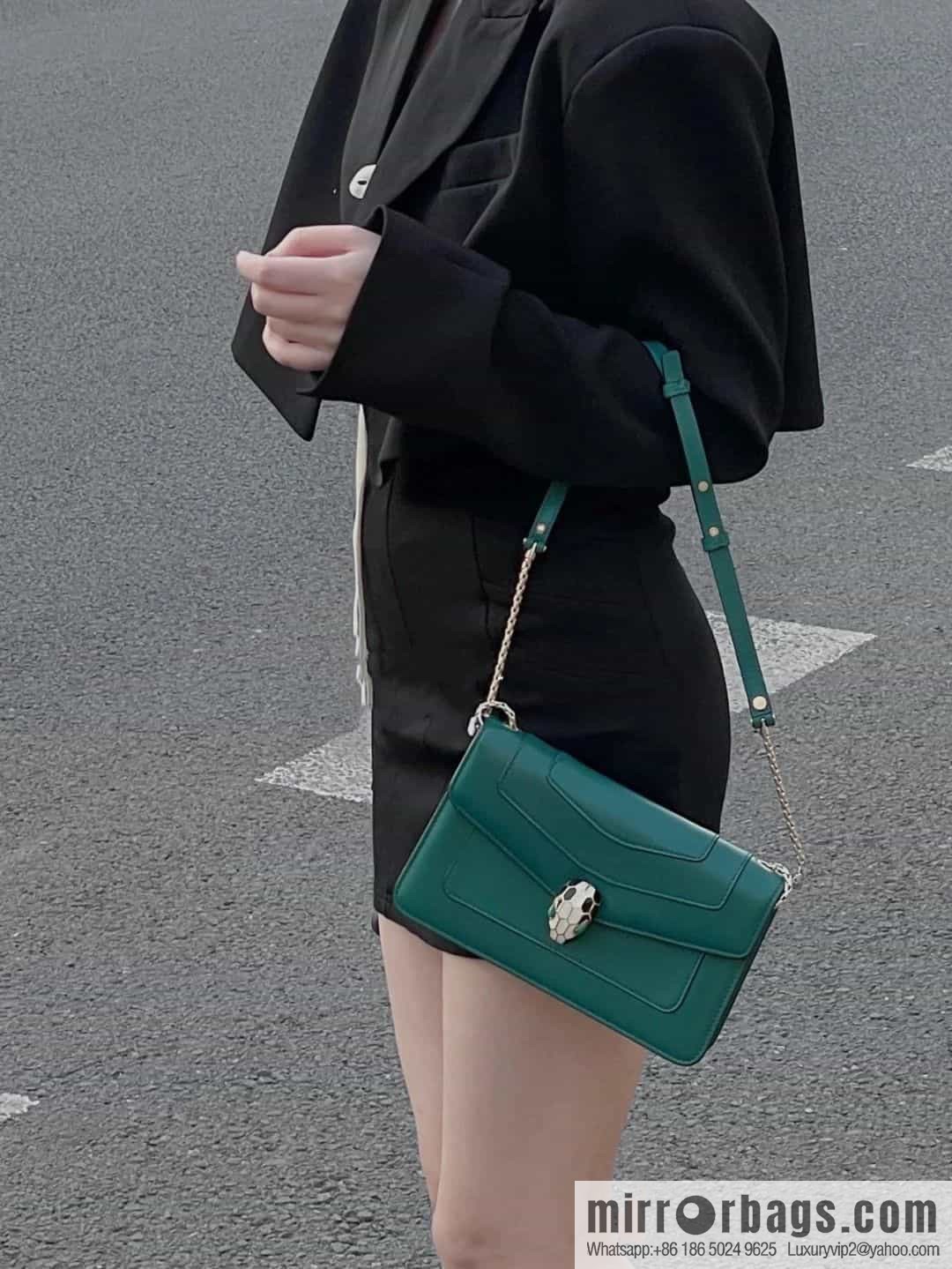 𝘽𝙑𝙇𝙂𝘼𝙍𝙄𝙎𝙀𝙍𝙋𝙀𝙉𝙏𝙄𝙁𝙊𝙍𝙀𝙑𝙀𝙍 counter hot-selling series Serpenti Forever exquisite crossbody bag Model: 38102
