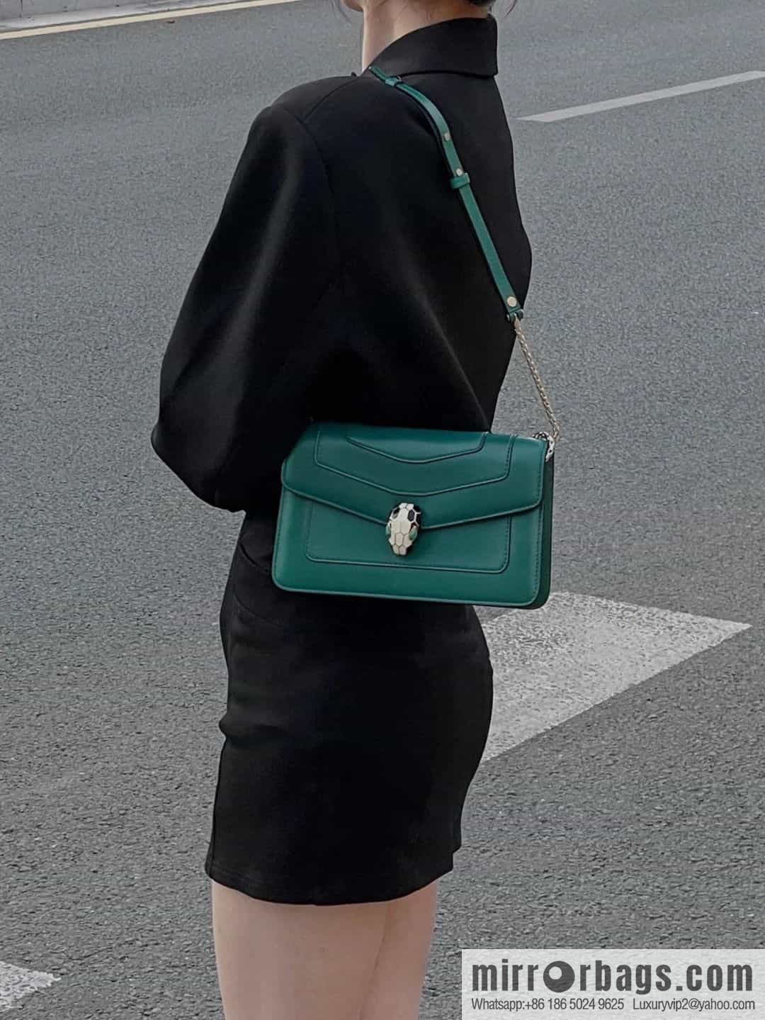 𝘽𝙑𝙇𝙂𝘼𝙍𝙄𝙎𝙀𝙍𝙋𝙀𝙉𝙏𝙄𝙁𝙊𝙍𝙀𝙑𝙀𝙍 counter hot-selling series Serpenti Forever exquisite crossbody bag Model: 38102