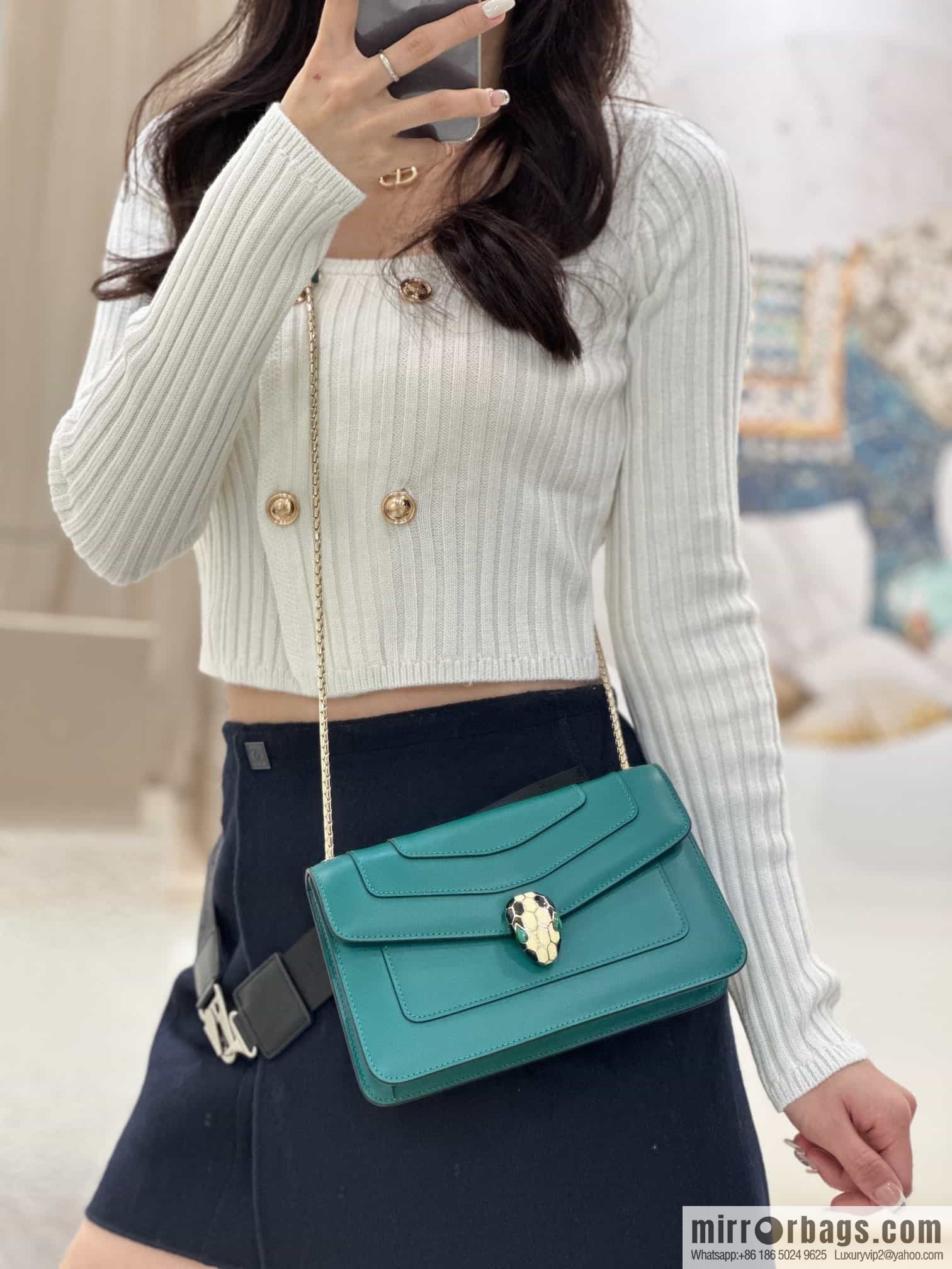 𝘽𝙑𝙇𝙂𝘼𝙍𝙄𝙎𝙀𝙍𝙋𝙀𝙉𝙏𝙄𝙁𝙊𝙍𝙀𝙑𝙀𝙍 counter hot-selling series Serpenti Forever exquisite crossbody bag Model: 38102