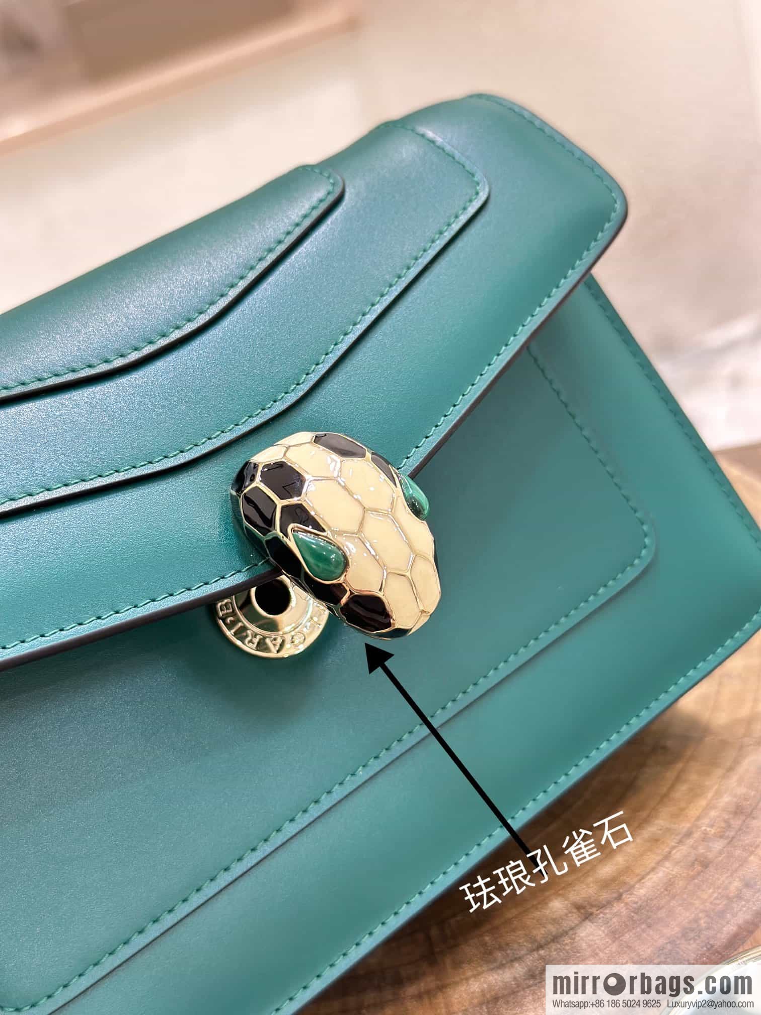 𝘽𝙑𝙇𝙂𝘼𝙍𝙄𝙎𝙀𝙍𝙋𝙀𝙉𝙏𝙄𝙁𝙊𝙍𝙀𝙑𝙀𝙍 counter hot-selling series Serpenti Forever exquisite crossbody bag Model: 38102