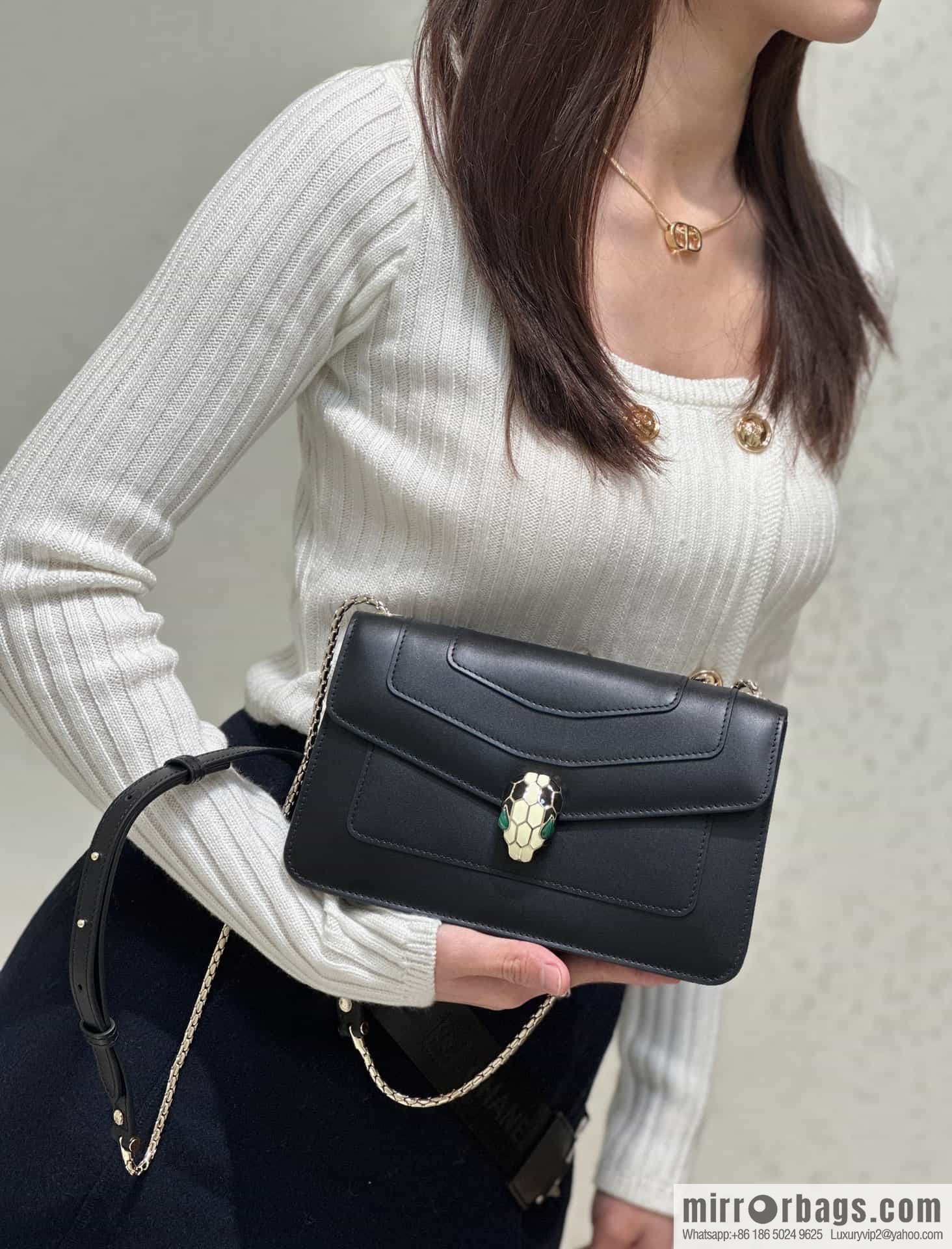 𝘽𝙑𝙇𝙂𝘼𝙍𝙄𝙎𝙀𝙍𝙋𝙀𝙉𝙏𝙄𝙁𝙊𝙍𝙀𝙑𝙀𝙍 counter hot-selling series Serpenti Forever exquisite crossbody bag Model: 38102