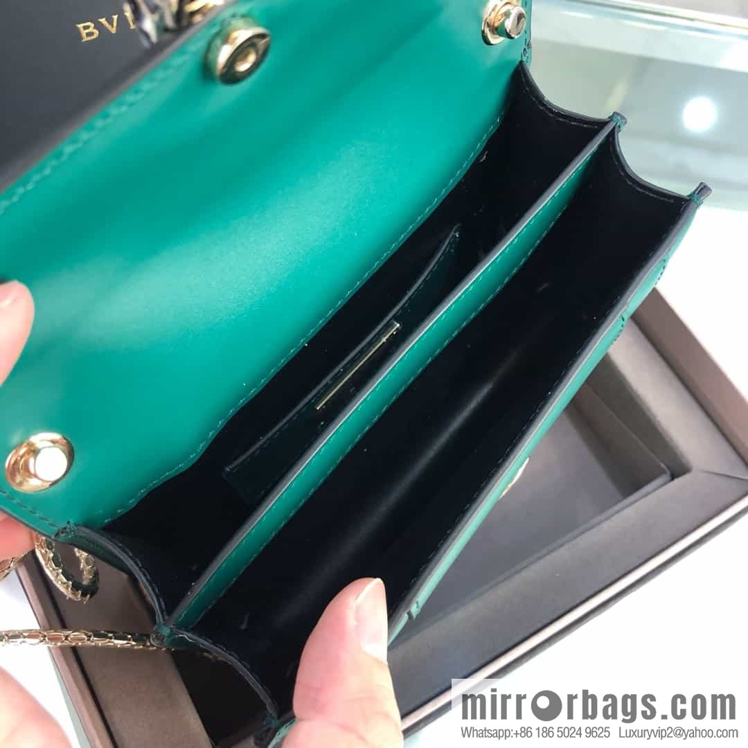 [Bvlgari] Bulgari counter new iconic Serpenti Forever mini double-layer snakehead bag Model: 288113