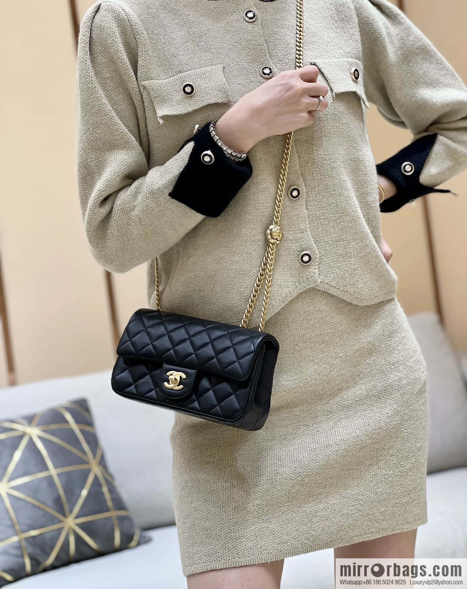 CHANEL 23S Camellia adjustment buckle, large mini20cm AS4041