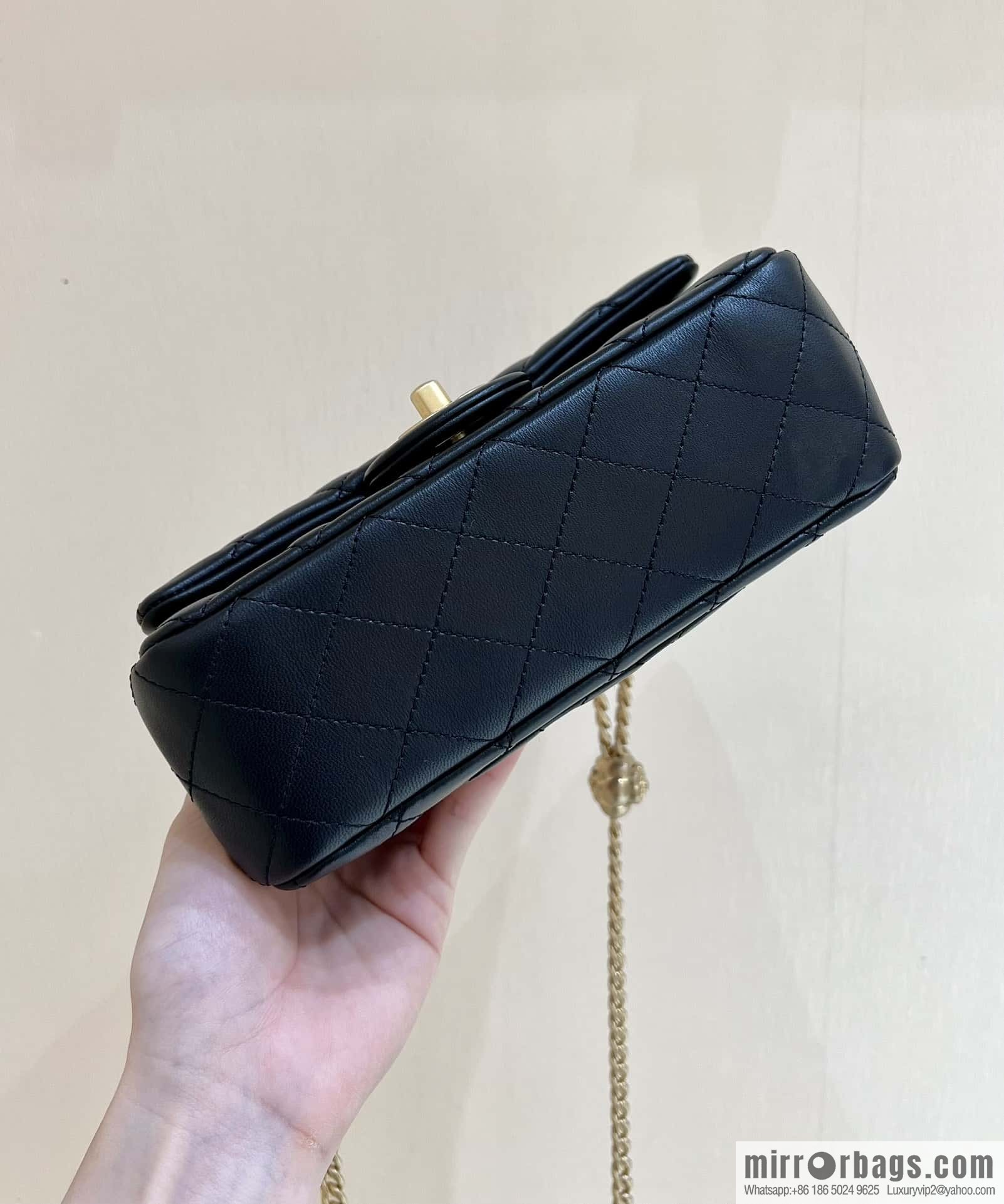 CHANEL 23S Camellia adjustment buckle, large mini20cm AS4041