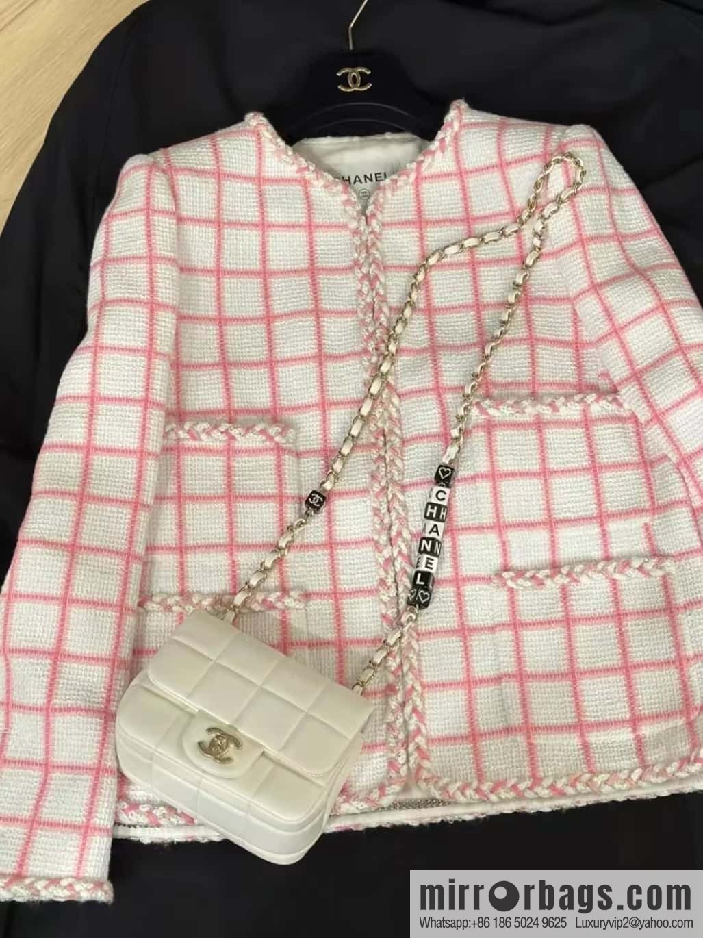 CHANEL 23C dice chain strap square fat man AS3744 white