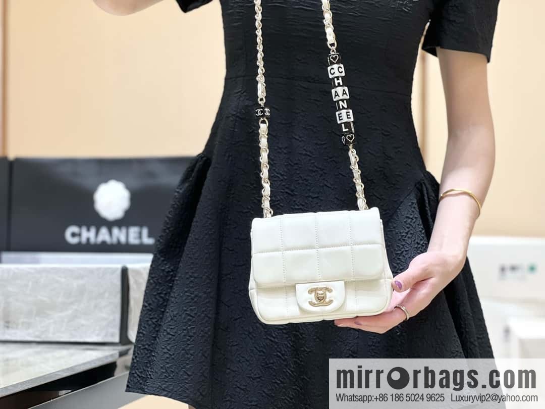 CHANEL 23C dice chain strap square fat man AS3744 white