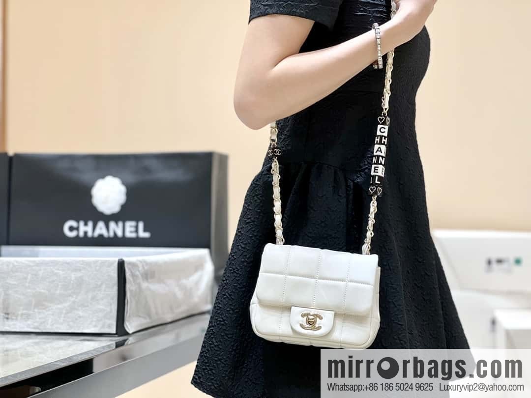 CHANEL 23C dice chain strap square fat man AS3744 white