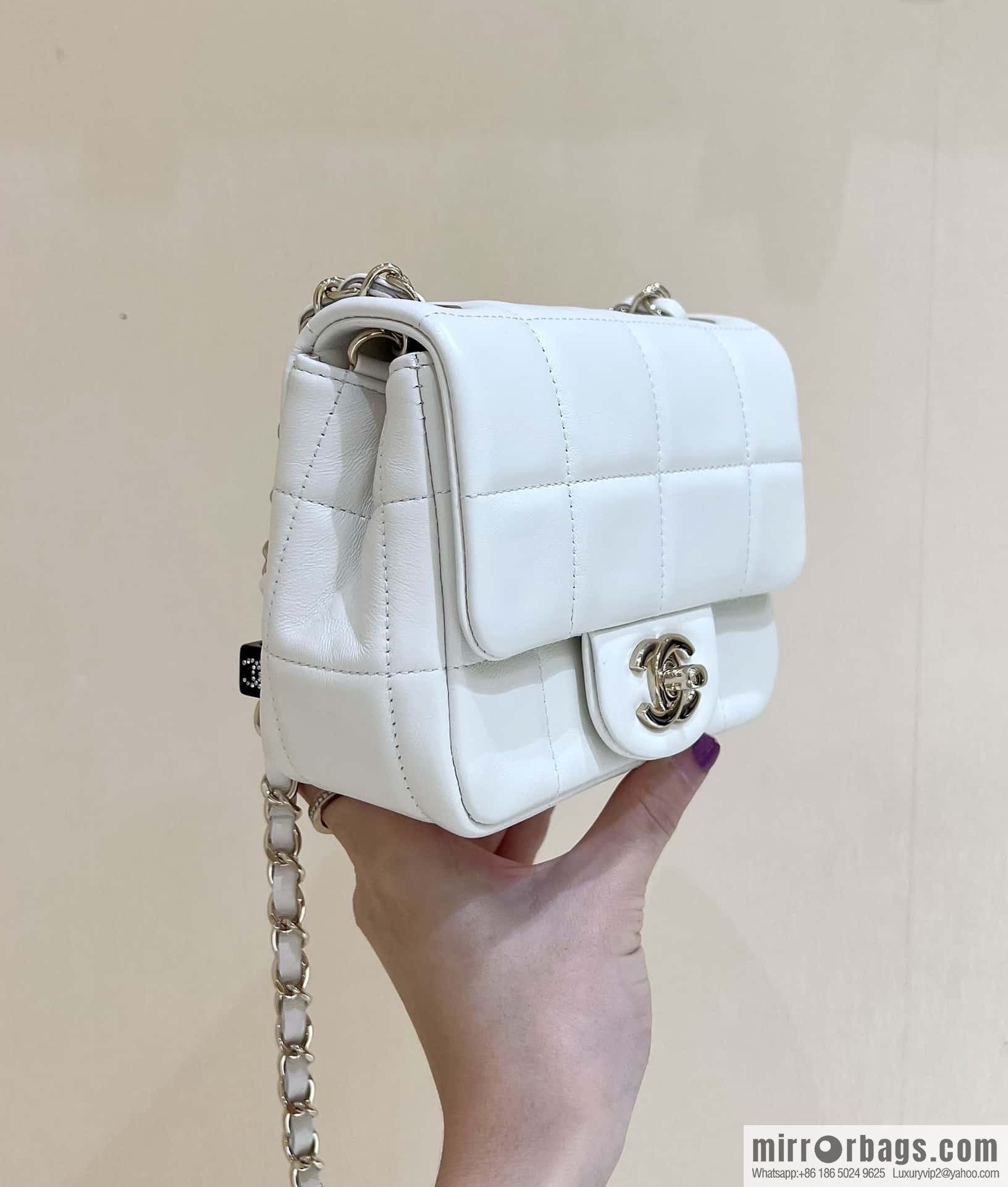 CHANEL 23C dice chain strap square fat man AS3744 white