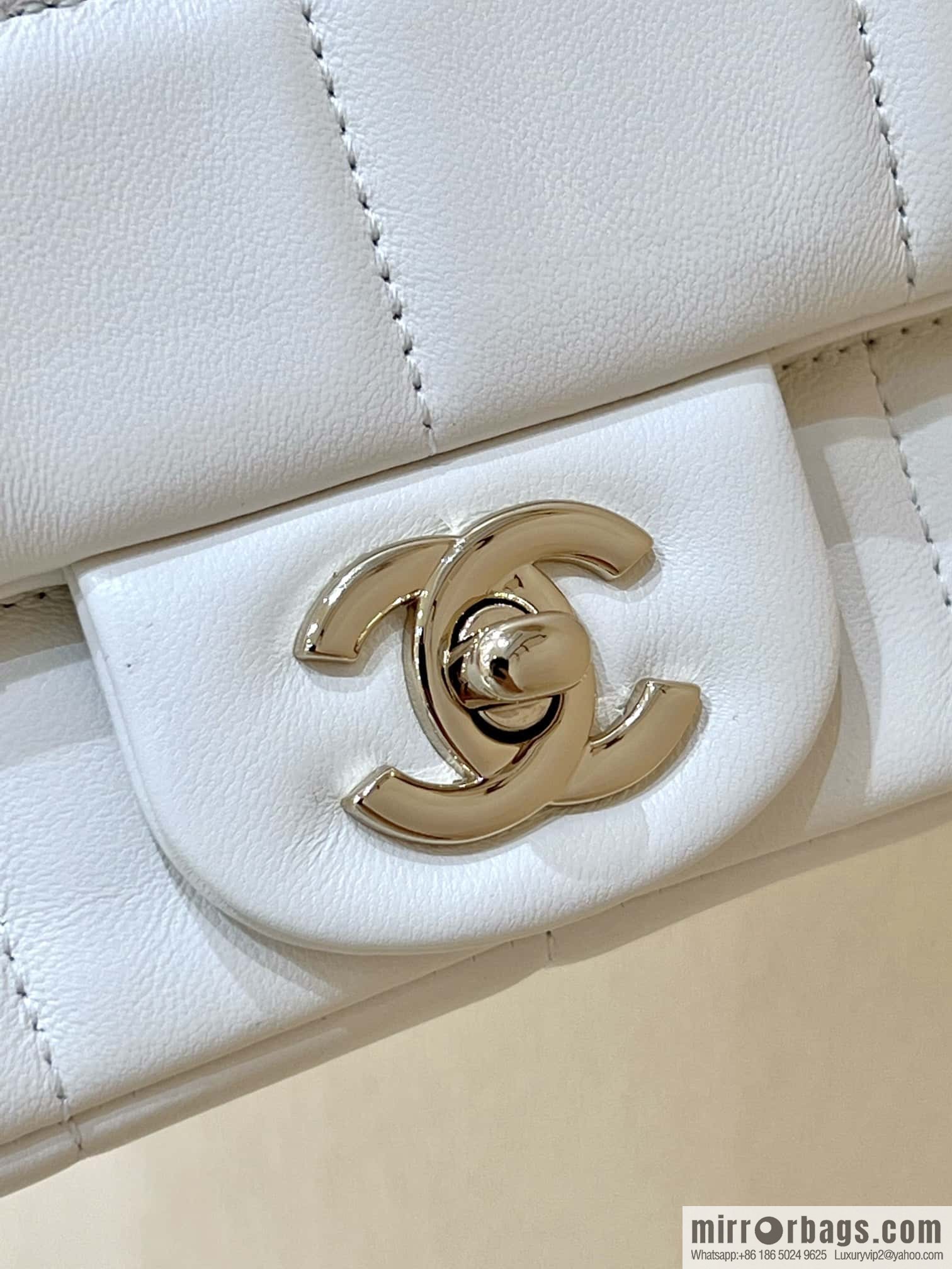 CHANEL 23C dice chain strap square fat man AS3744 white