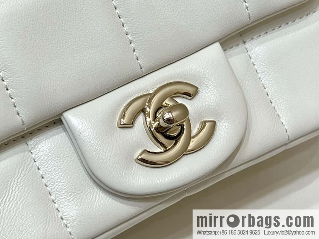 CHANEL 23C dice chain strap square fat man AS3744 white