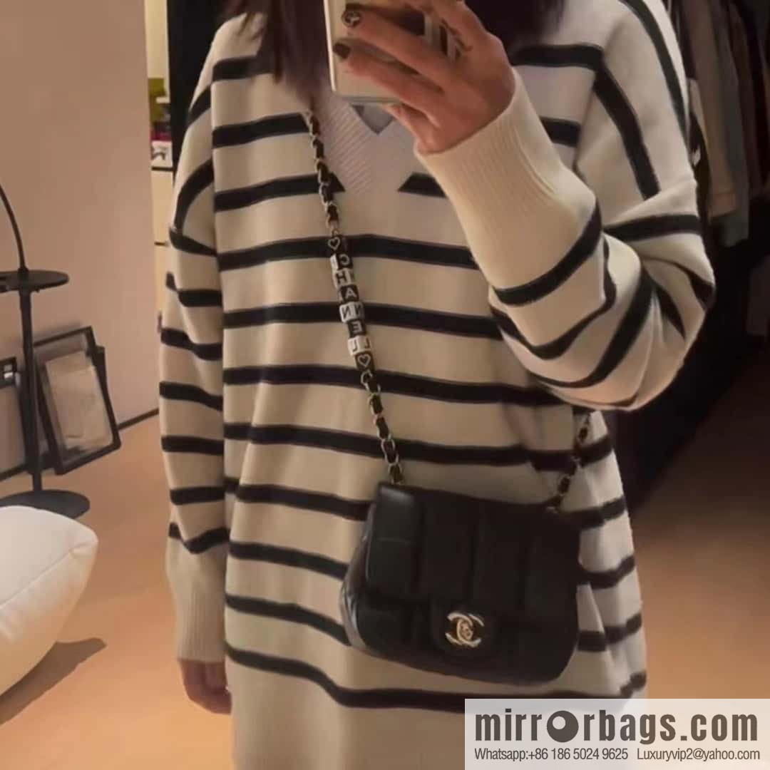 CHANEL 23C dice chain strap fat AS3744 black