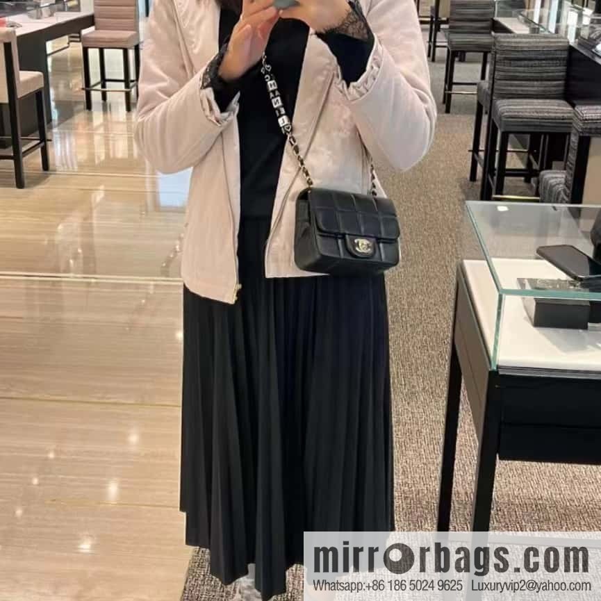 CHANEL 23C dice chain strap fat AS3744 black