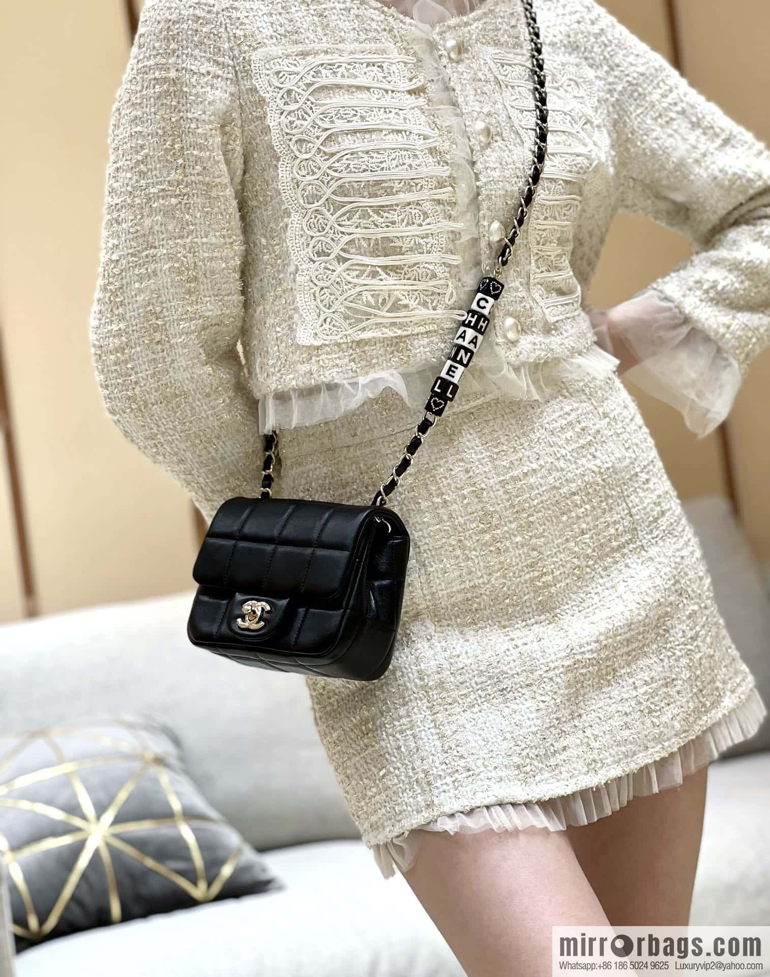 CHANEL 23C dice chain strap fat AS3744 black