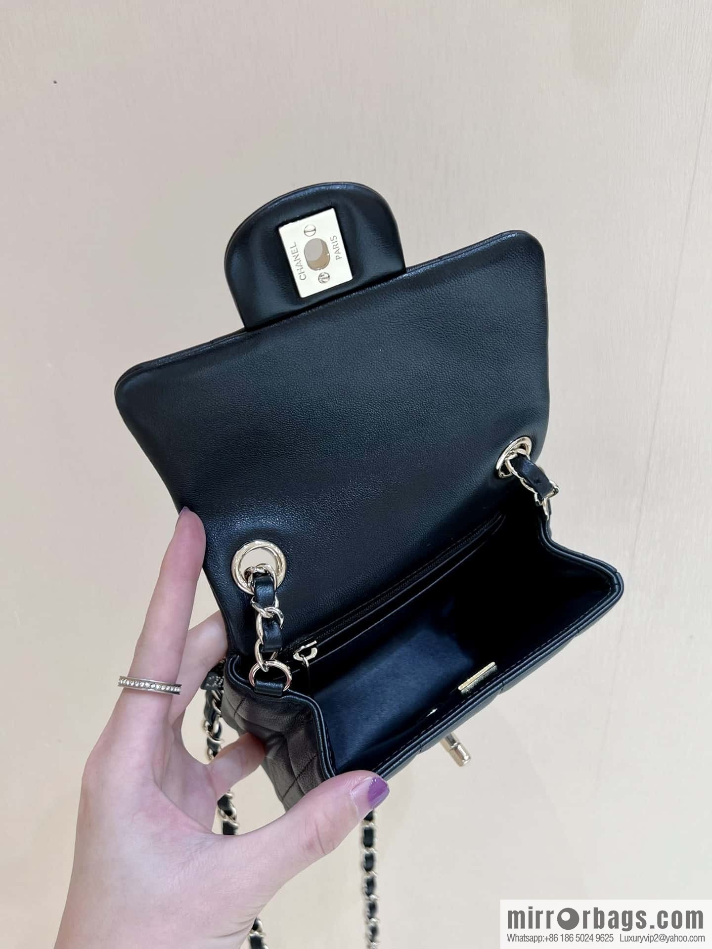 CHANEL 23C dice chain strap fat AS3744 black