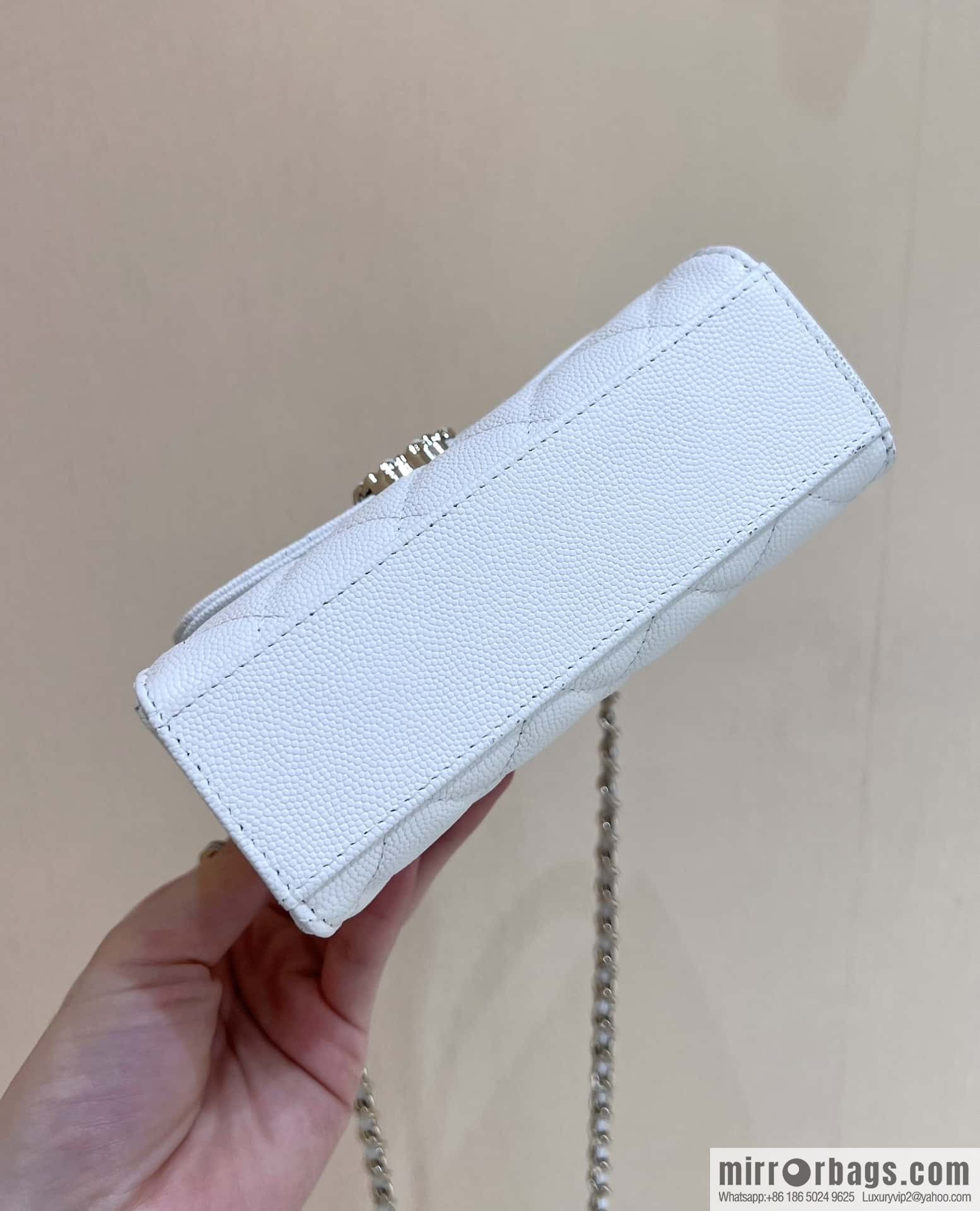 CHANEL 23P spring and summer trailer series Kelly leather handle bag AP3237 white