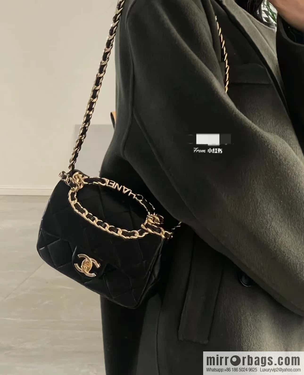 CHANEL 23C early spring vacation new model, arm in arm fat AS3748