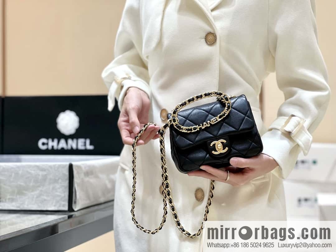 CHANEL 23C early spring vacation new model, arm in arm fat AS3748