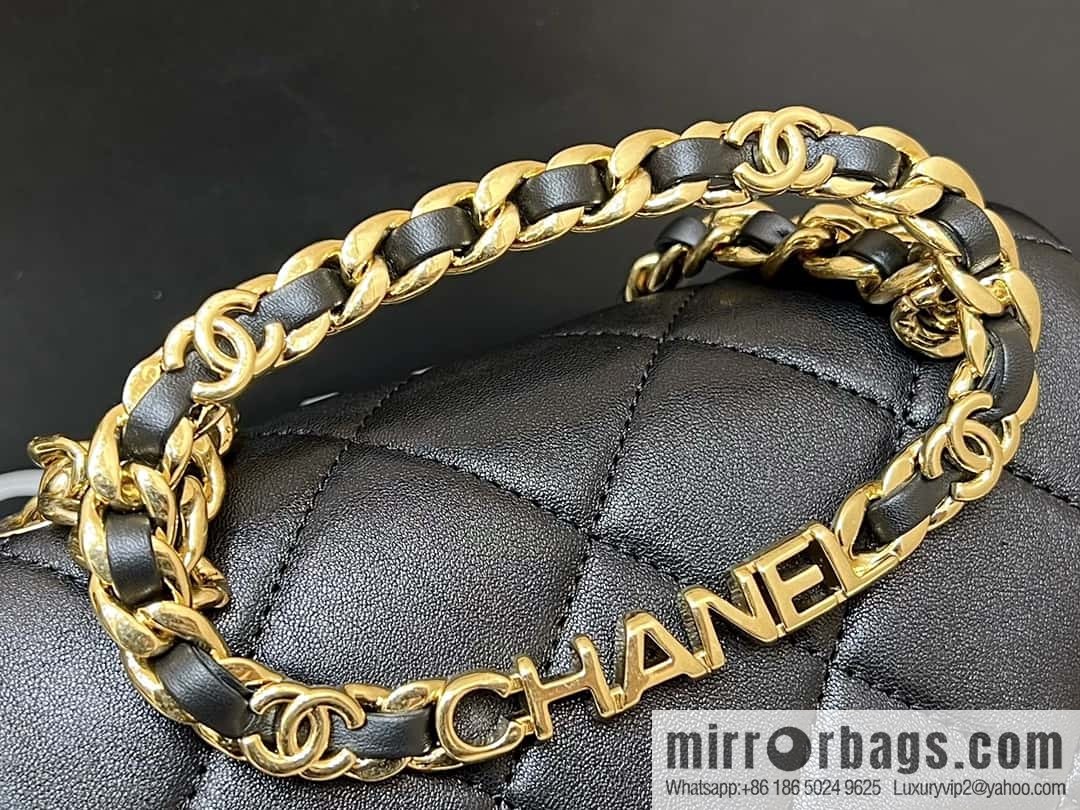 CHANEL 23C early spring vacation new model, arm in arm fat AS3748