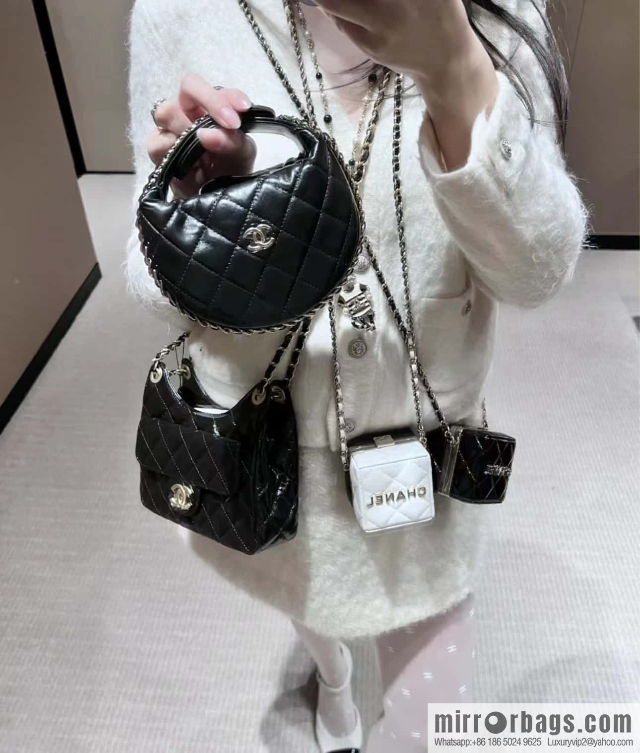 CHANEL 23C early spring vacation new pouch hula hoop AP3095 black