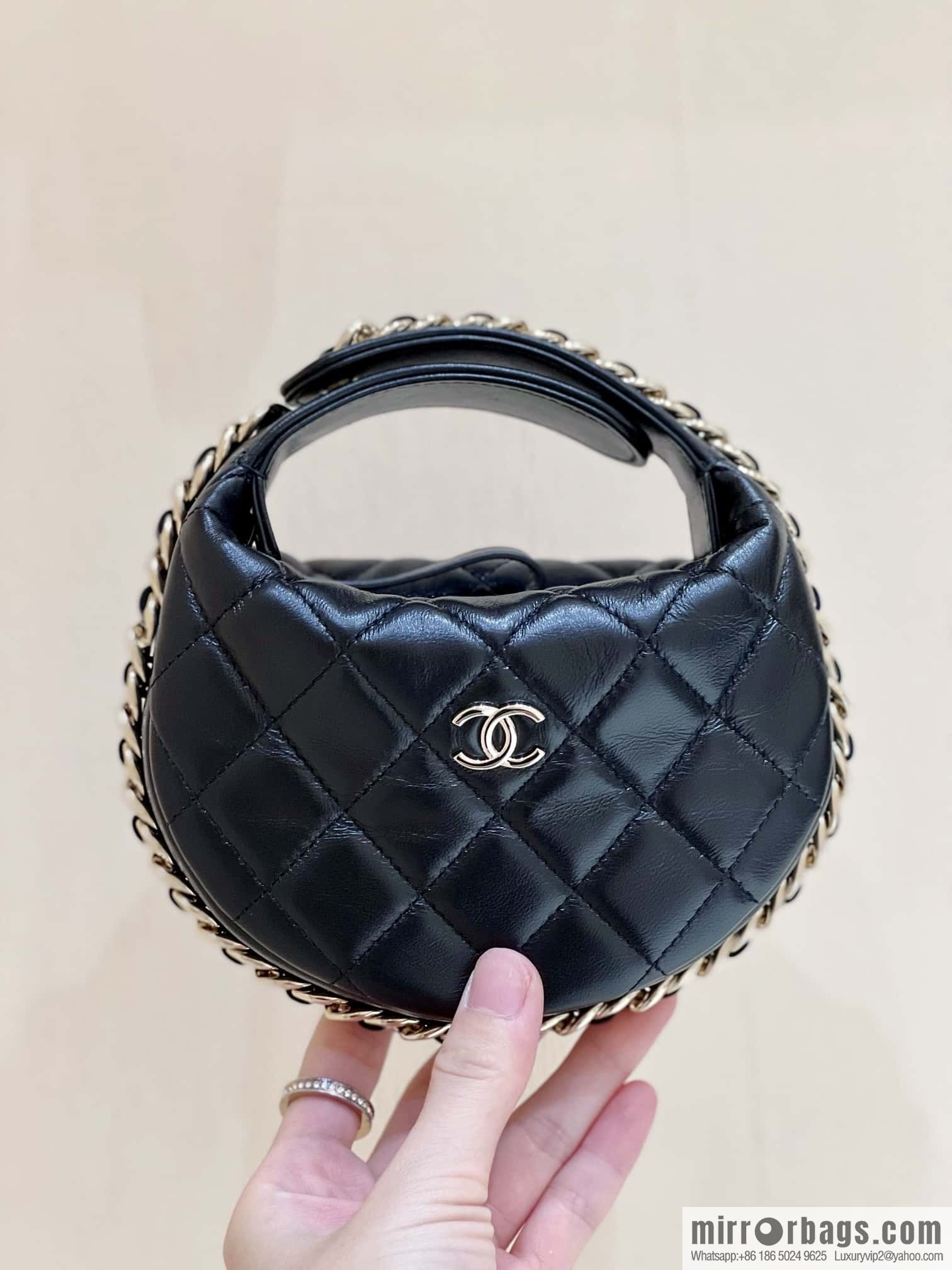 CHANEL 23C early spring vacation new pouch hula hoop AP3095 black