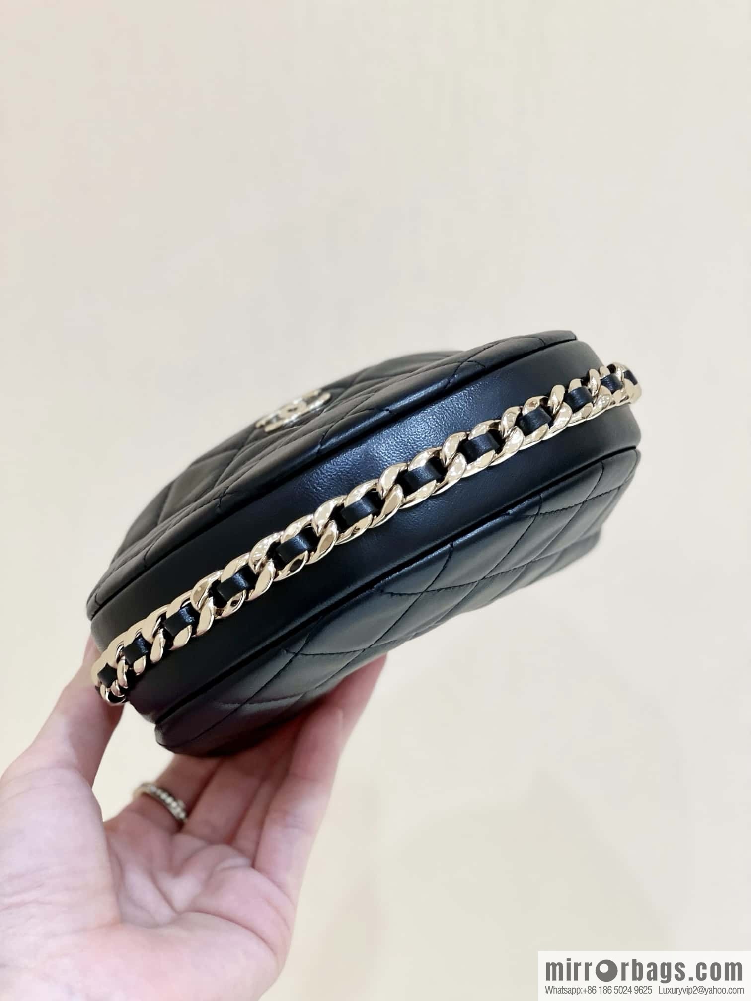CHANEL 23C early spring vacation new pouch hula hoop AP3095 black