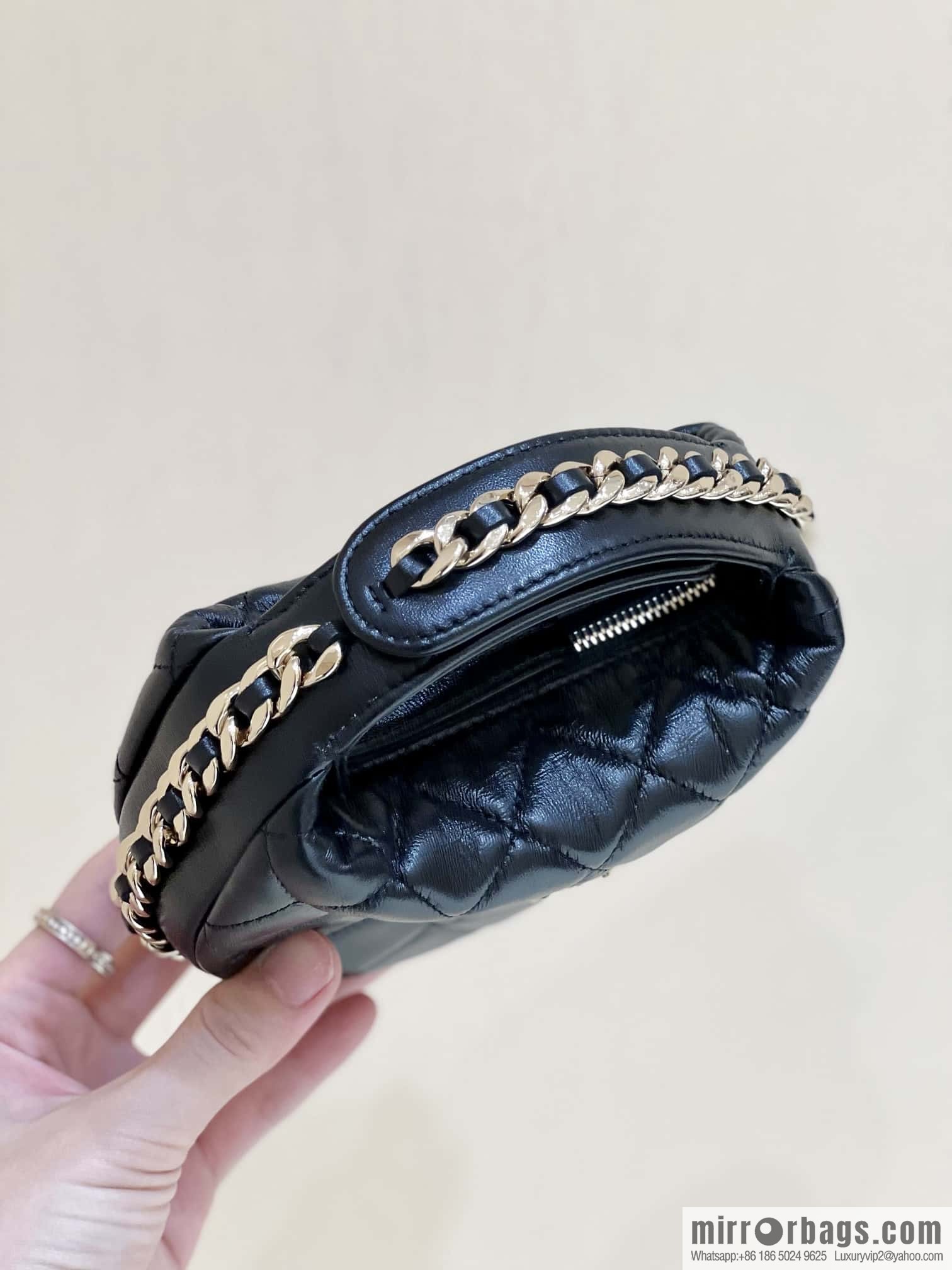 CHANEL 23C early spring vacation new pouch hula hoop AP3095 black