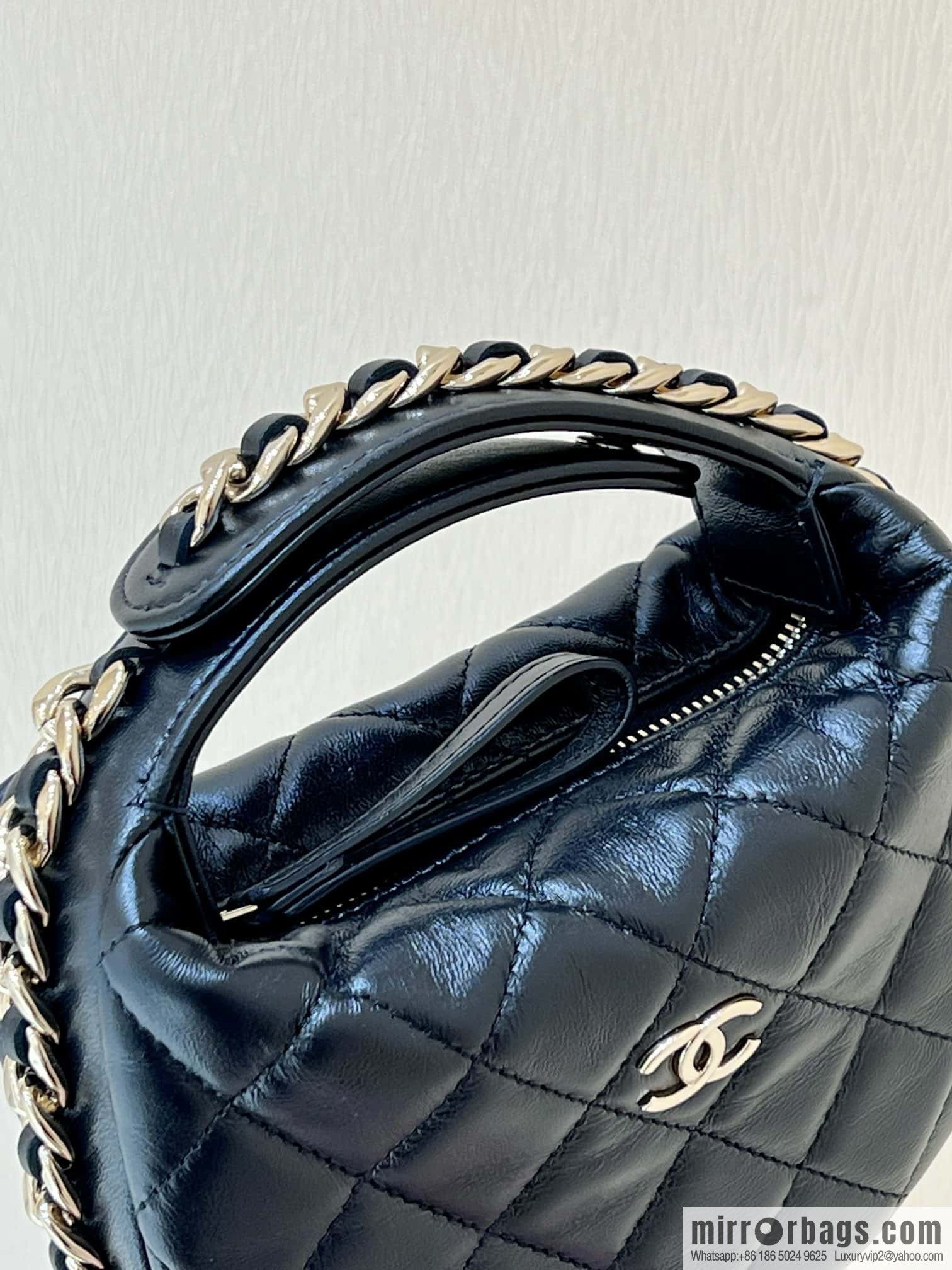 CHANEL 23C early spring vacation new pouch hula hoop AP3095 black