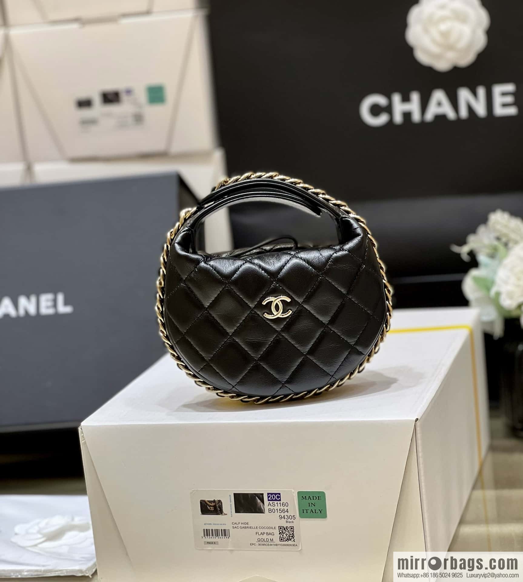 CHANEL 23C early spring vacation new pouch hula hoop AP3095 black