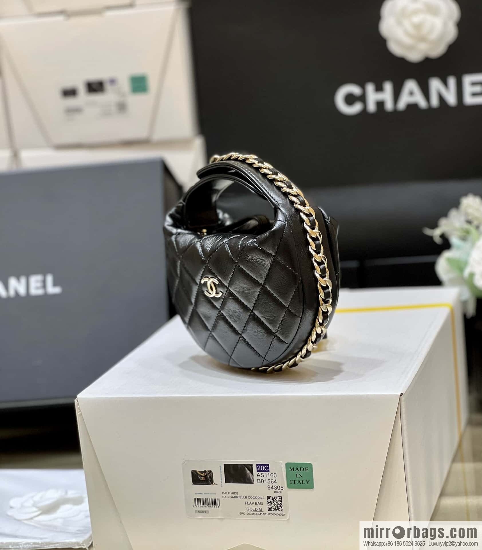 CHANEL 23C early spring vacation new pouch hula hoop AP3095 black