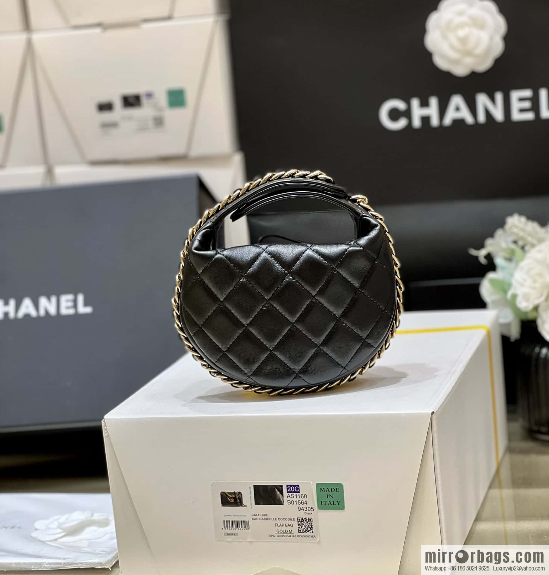 CHANEL 23C early spring vacation new pouch hula hoop AP3095 black