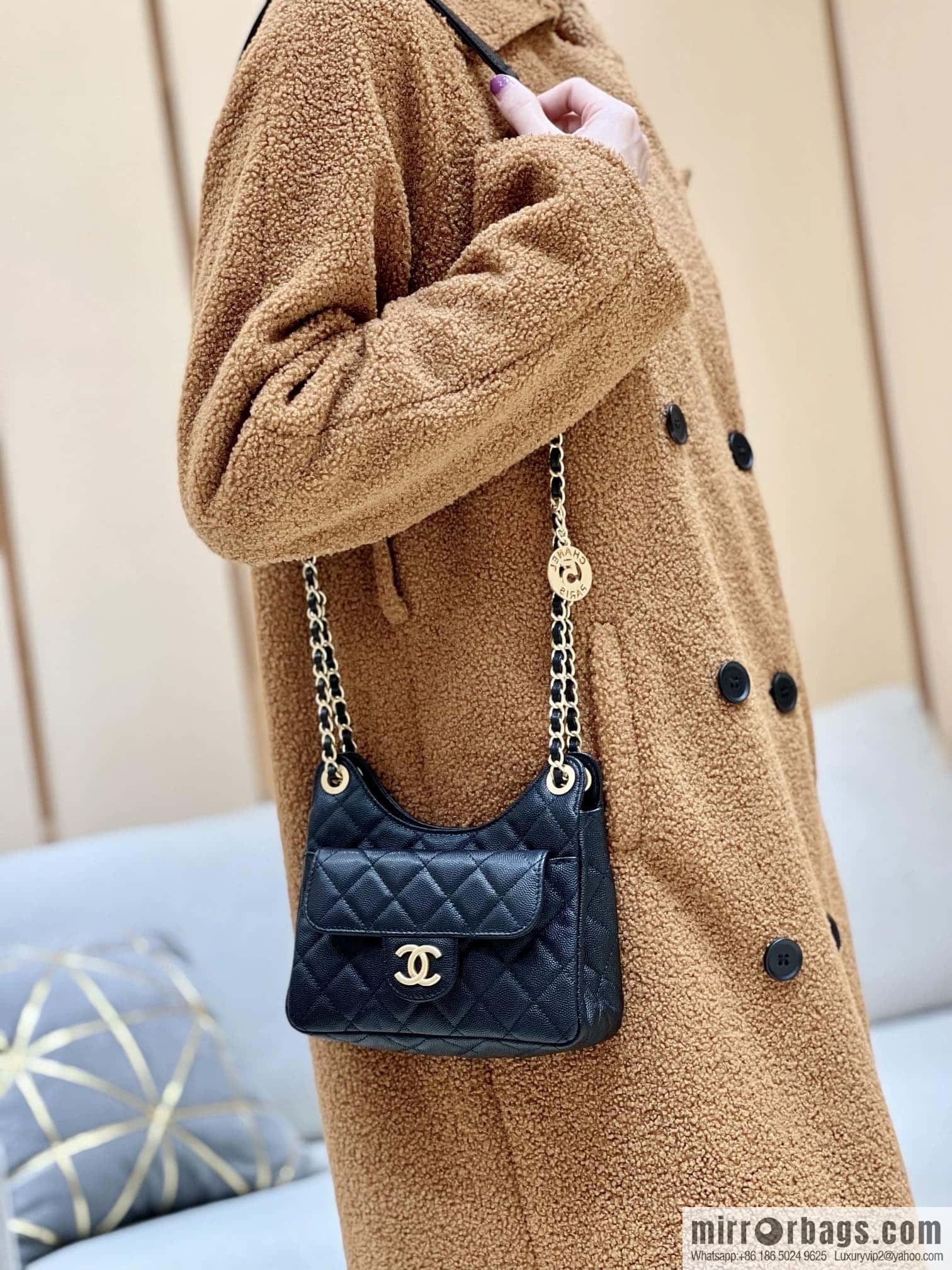 CHANEL 23P new hobo Tmall Genie bag AS3710