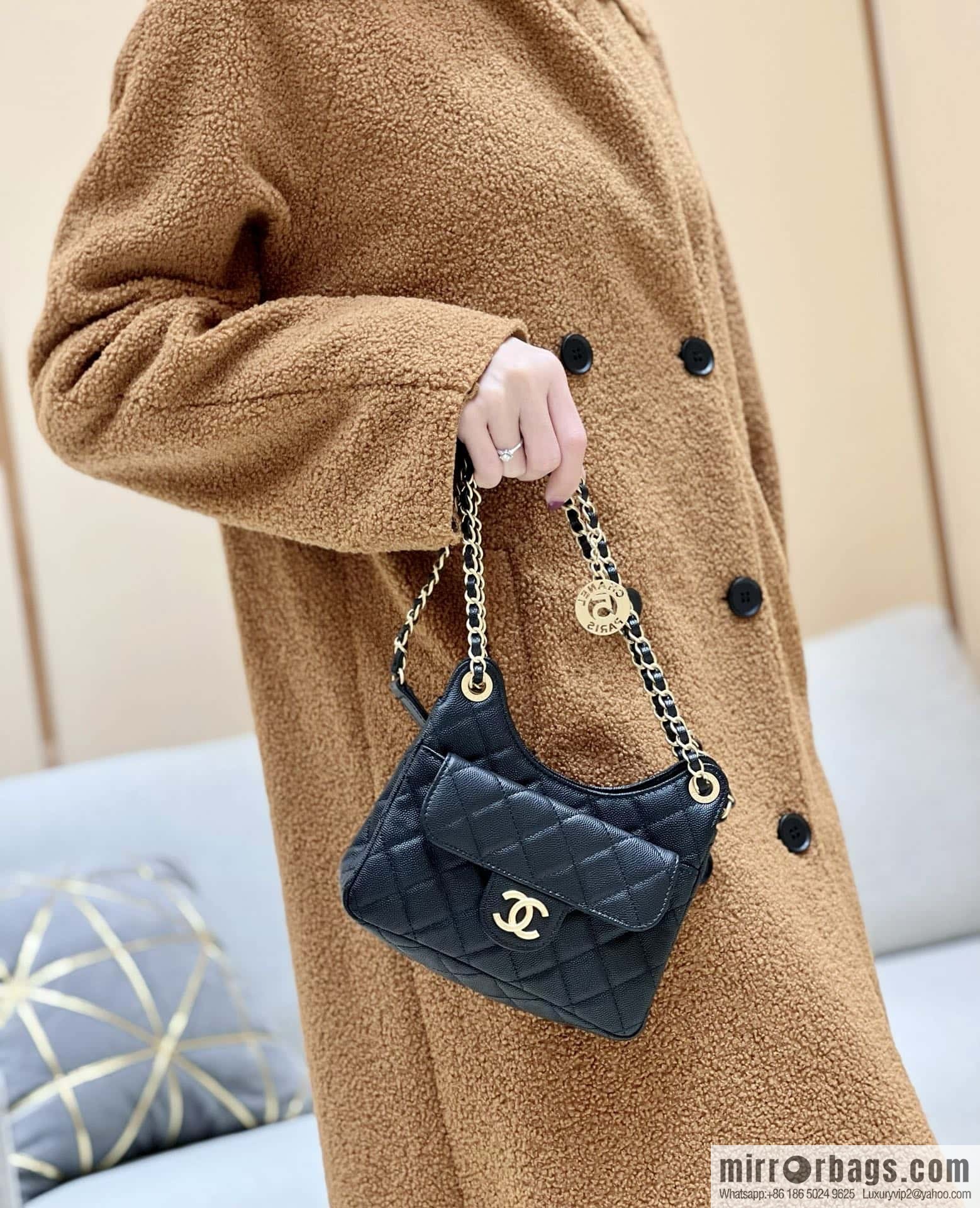 CHANEL 23P new hobo Tmall Genie bag AS3710