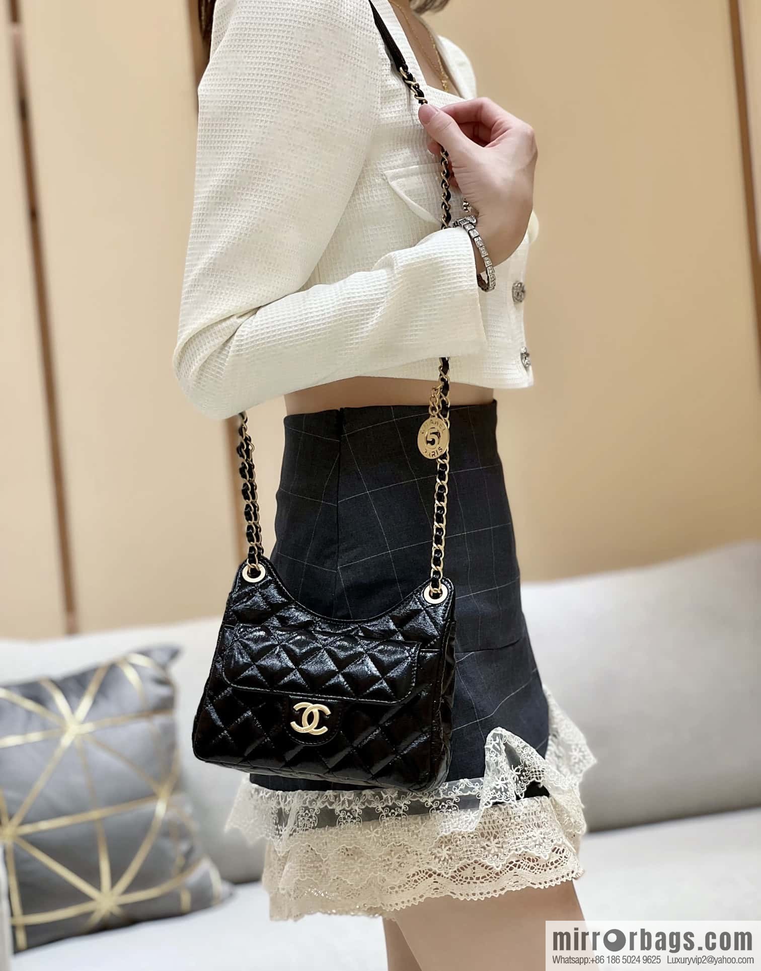 CHANEL 23C early spring vacation new No. 5 gold coin tag hobo hippie bag AS3710