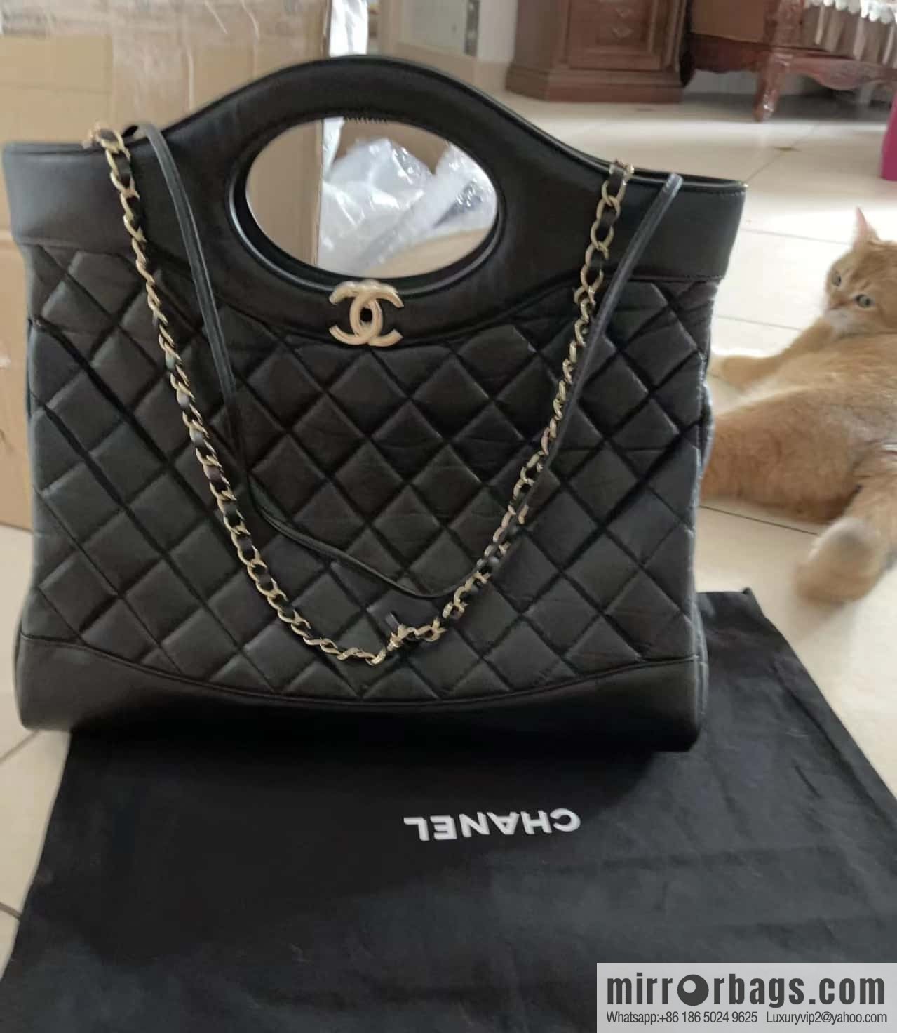 CHANEL 23A Superior Handicraft Series 31bag Large AS1010 black