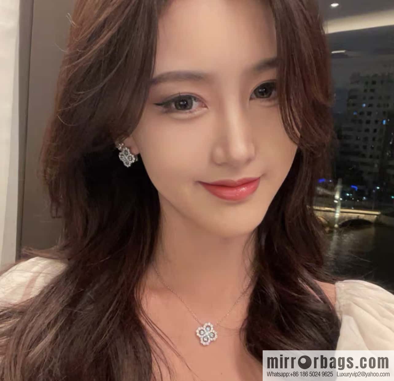 HARRY WINSTON HW Diamond Loop Earrings