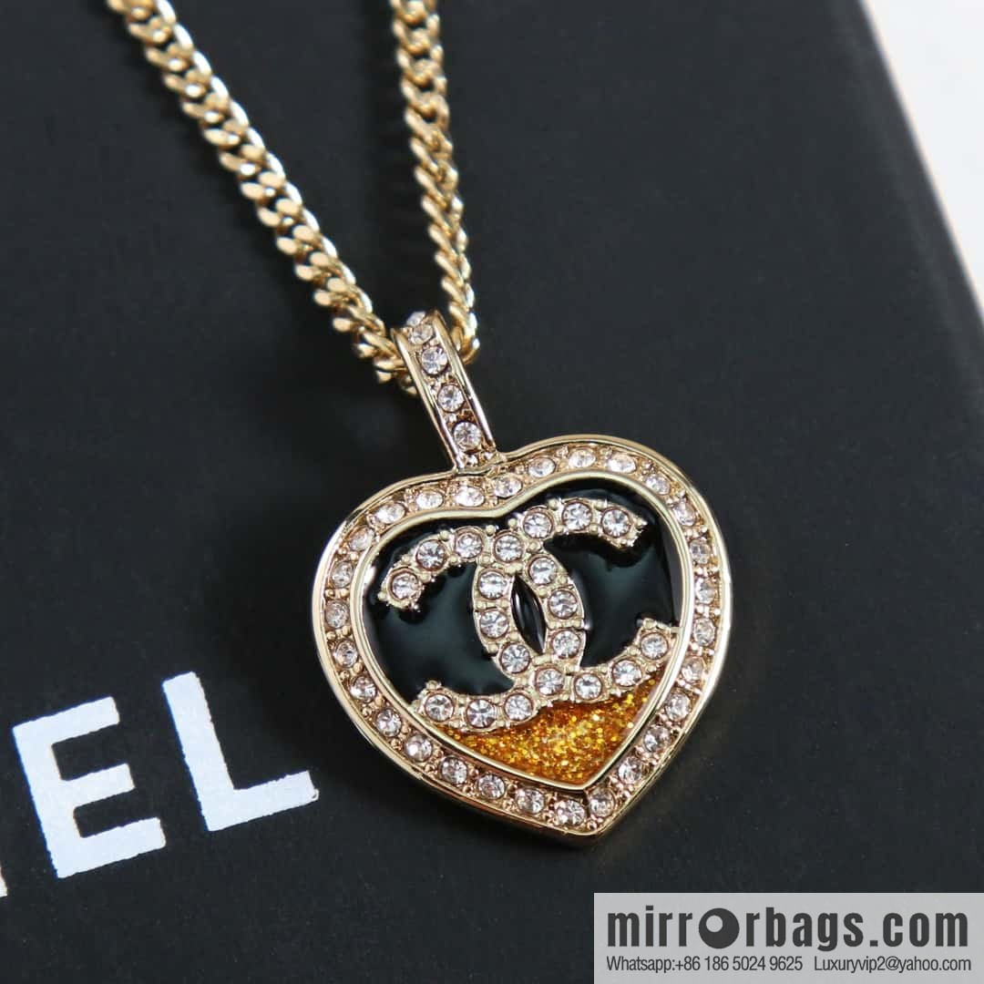 New ☑️ Chanel double c peach heart love necklace
