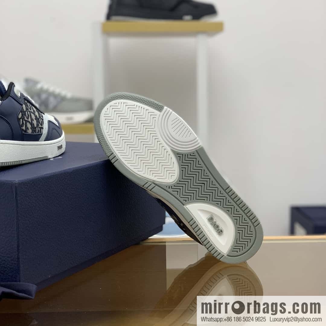 DIOR Dior uses black smooth cow leather (fabric) to carefully make B27 low-top sneakers