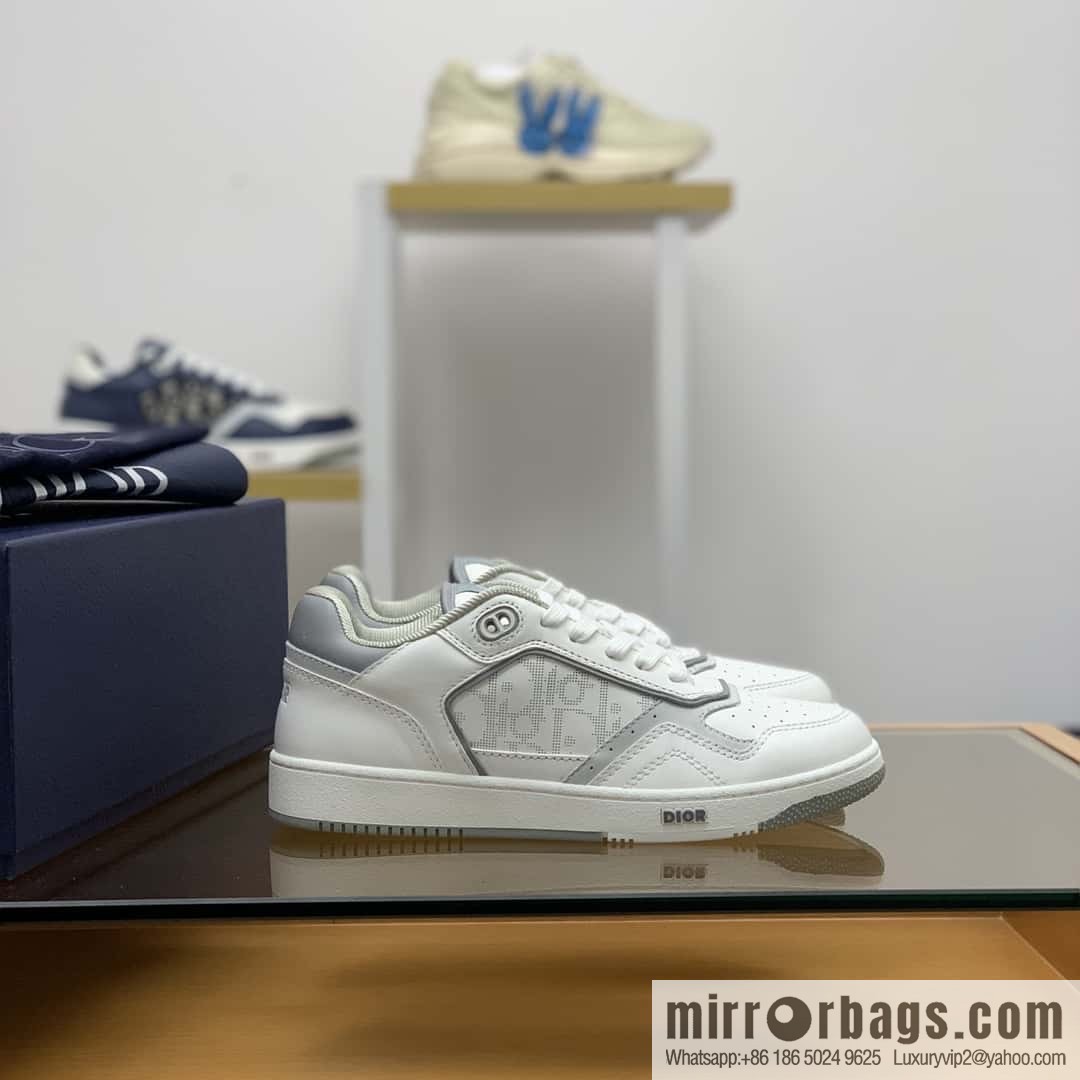 DIOR Dior uses black smooth cow leather (fabric) to carefully make B27 low-top sneakers